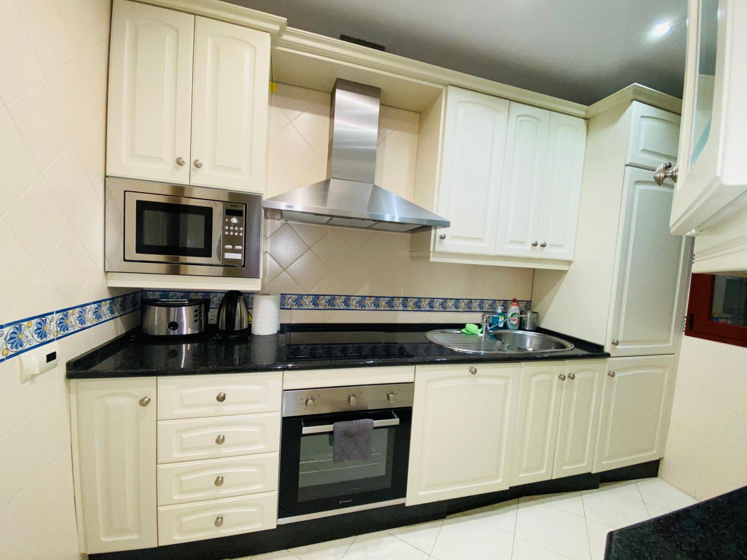 Marbella Vacations - Two-room apartment in Elviria NEAR THE BEACH with parking - Property Image 1