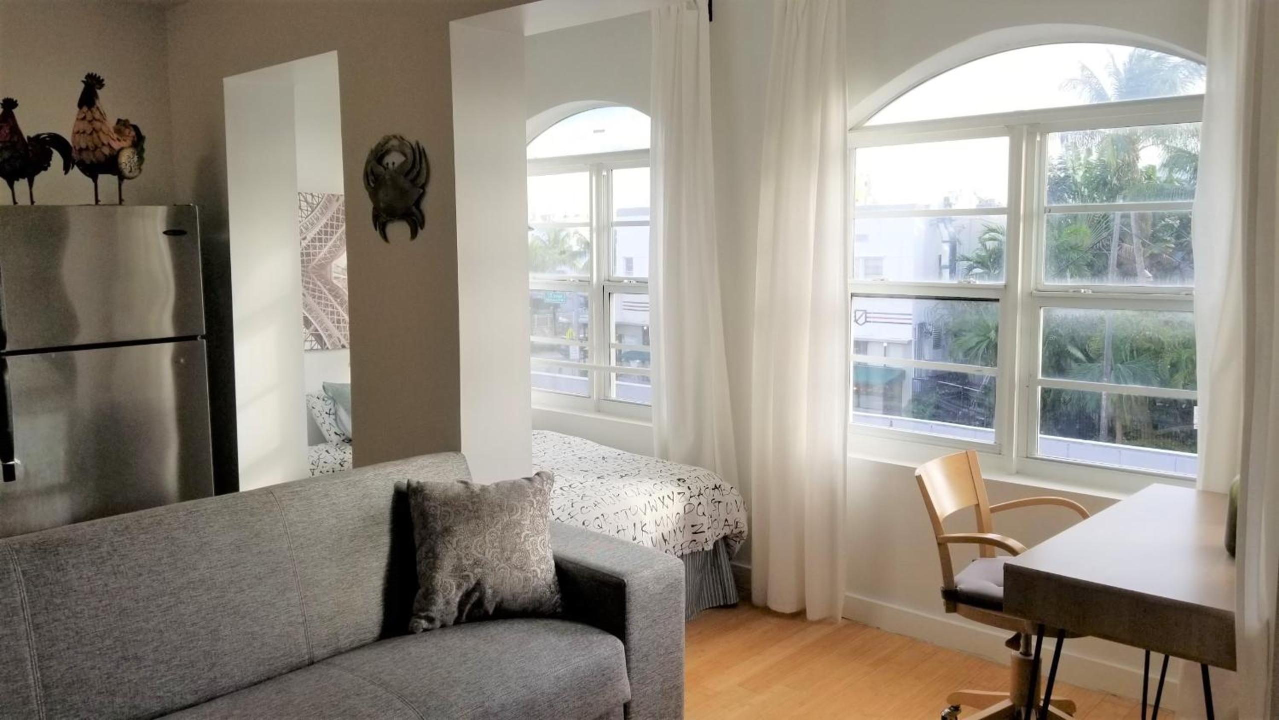 SOBE SUNSHINE ONE BEDROOM APARTMENTs view 3
