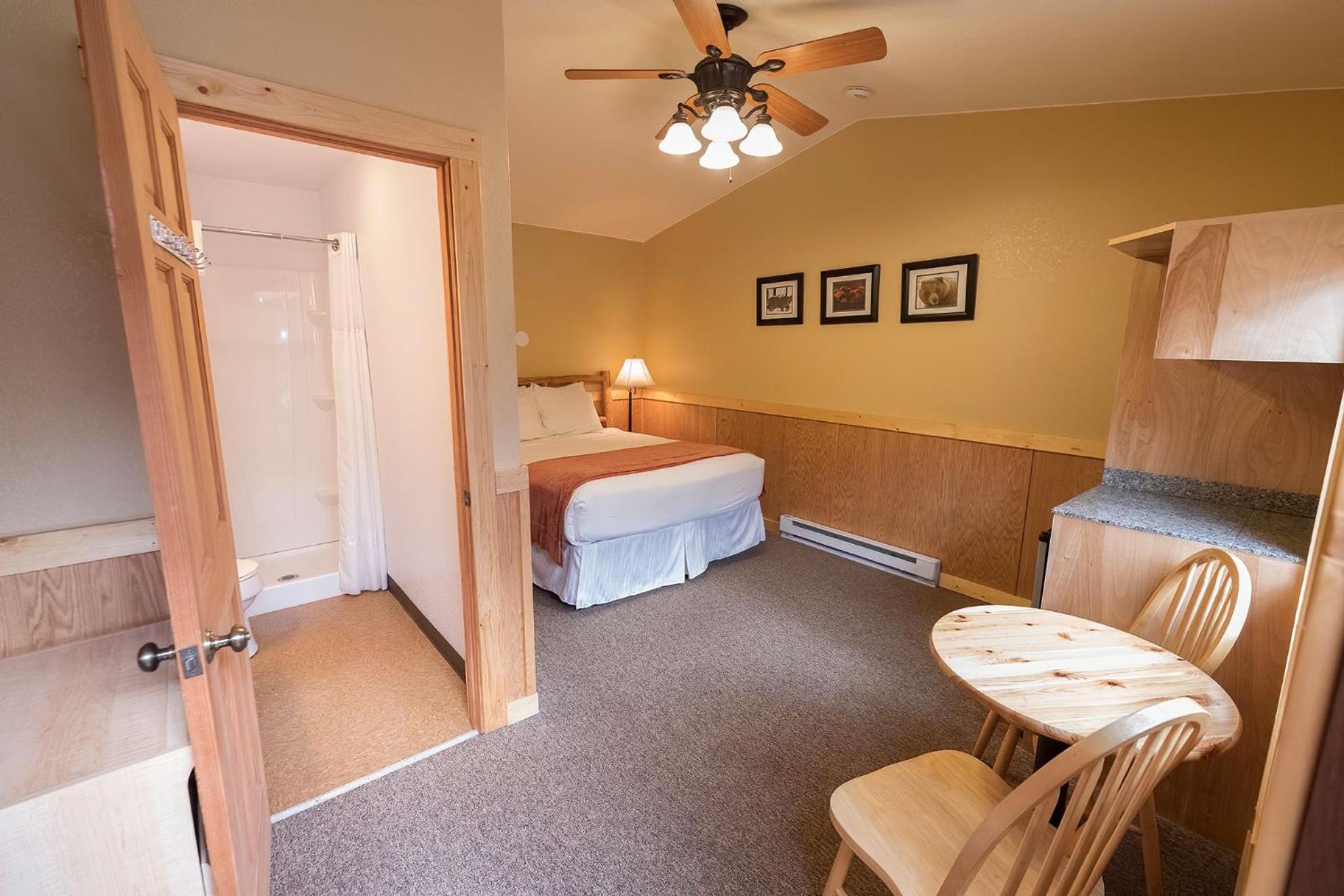 McKinley Creekside Cabins