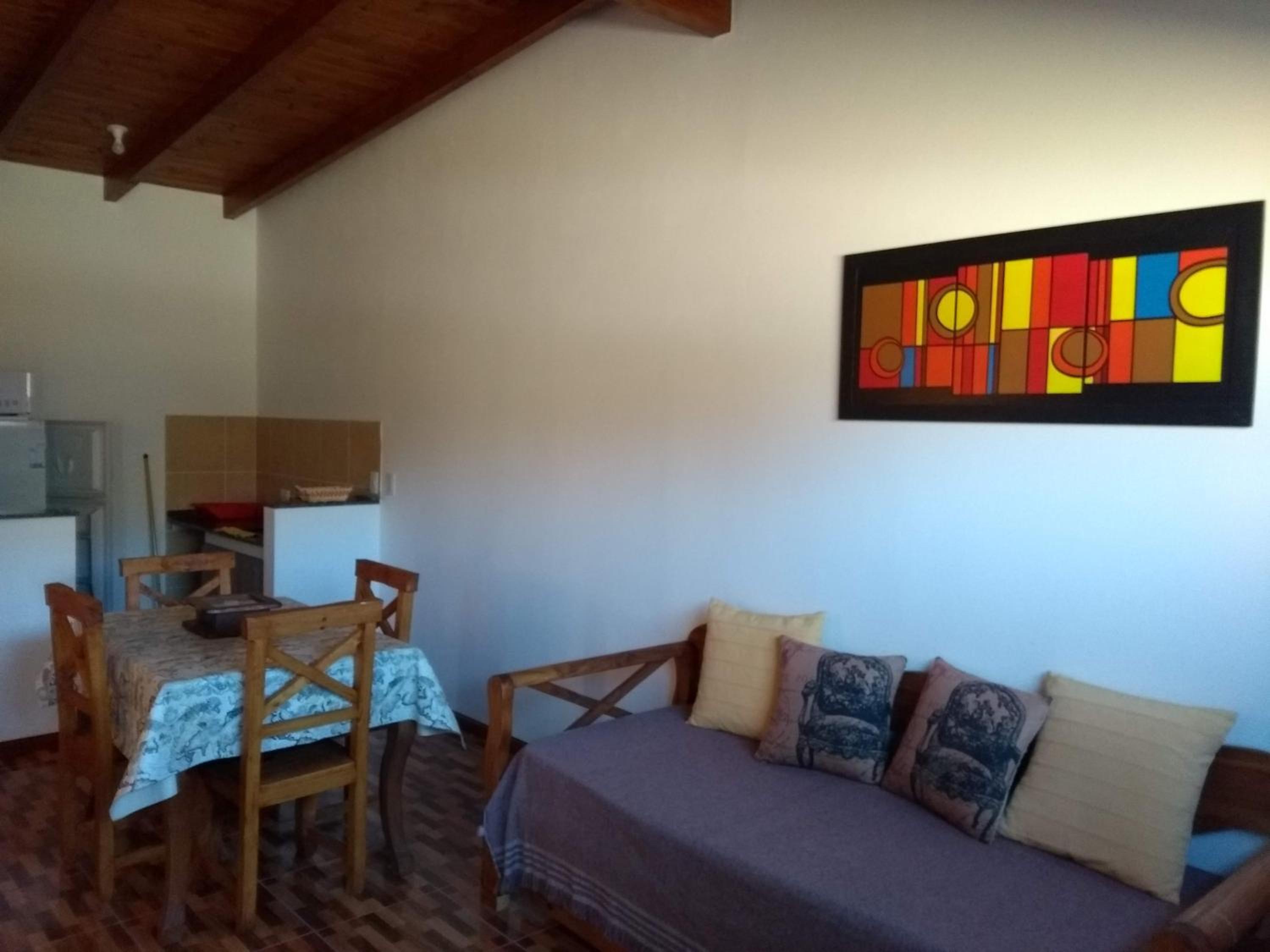 El Algarrobo Escondido Canchas de Pádel y Bosque Serrano