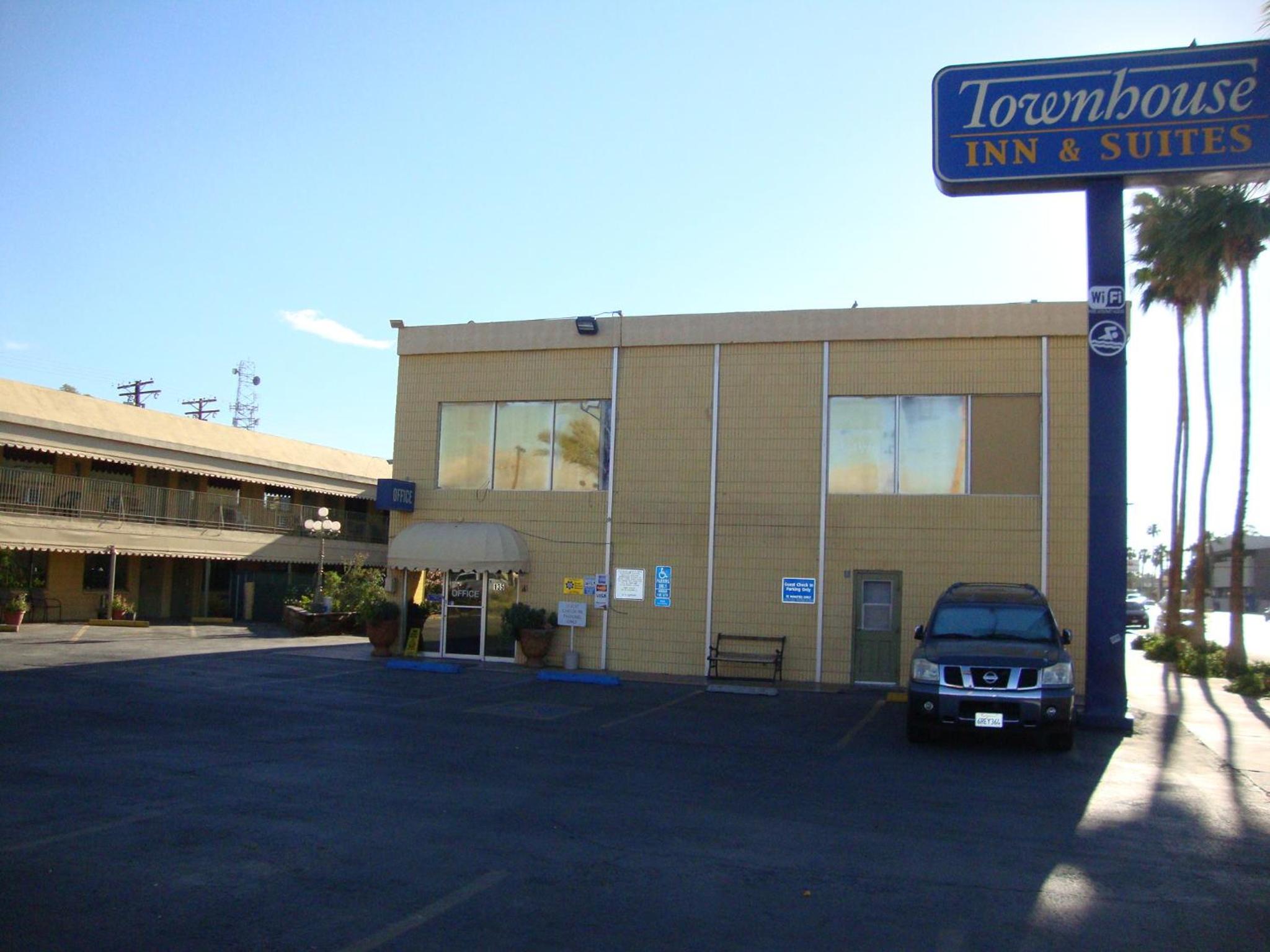 Townhouse Inn and Suites