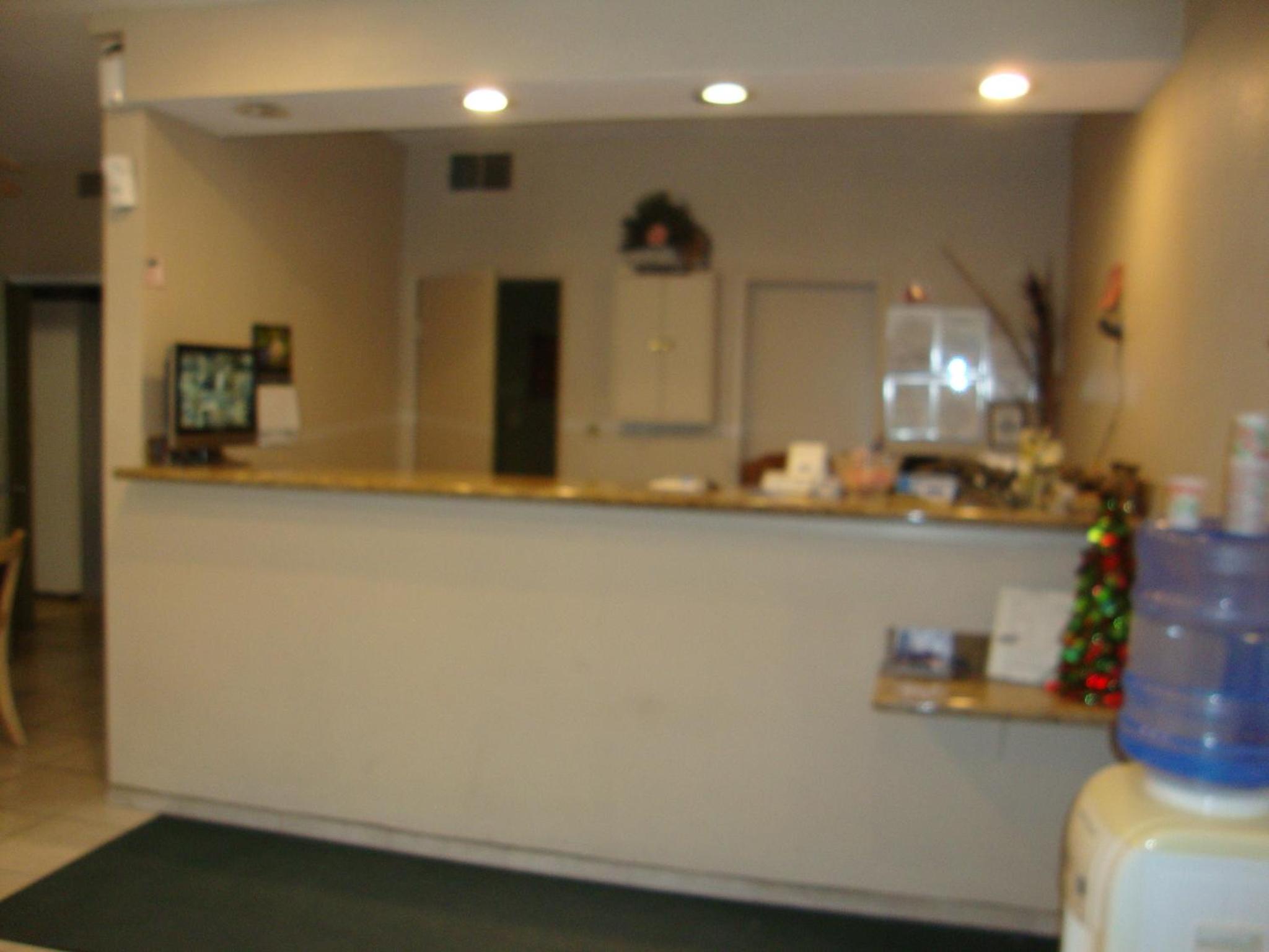 Townhouse Inn and Suites