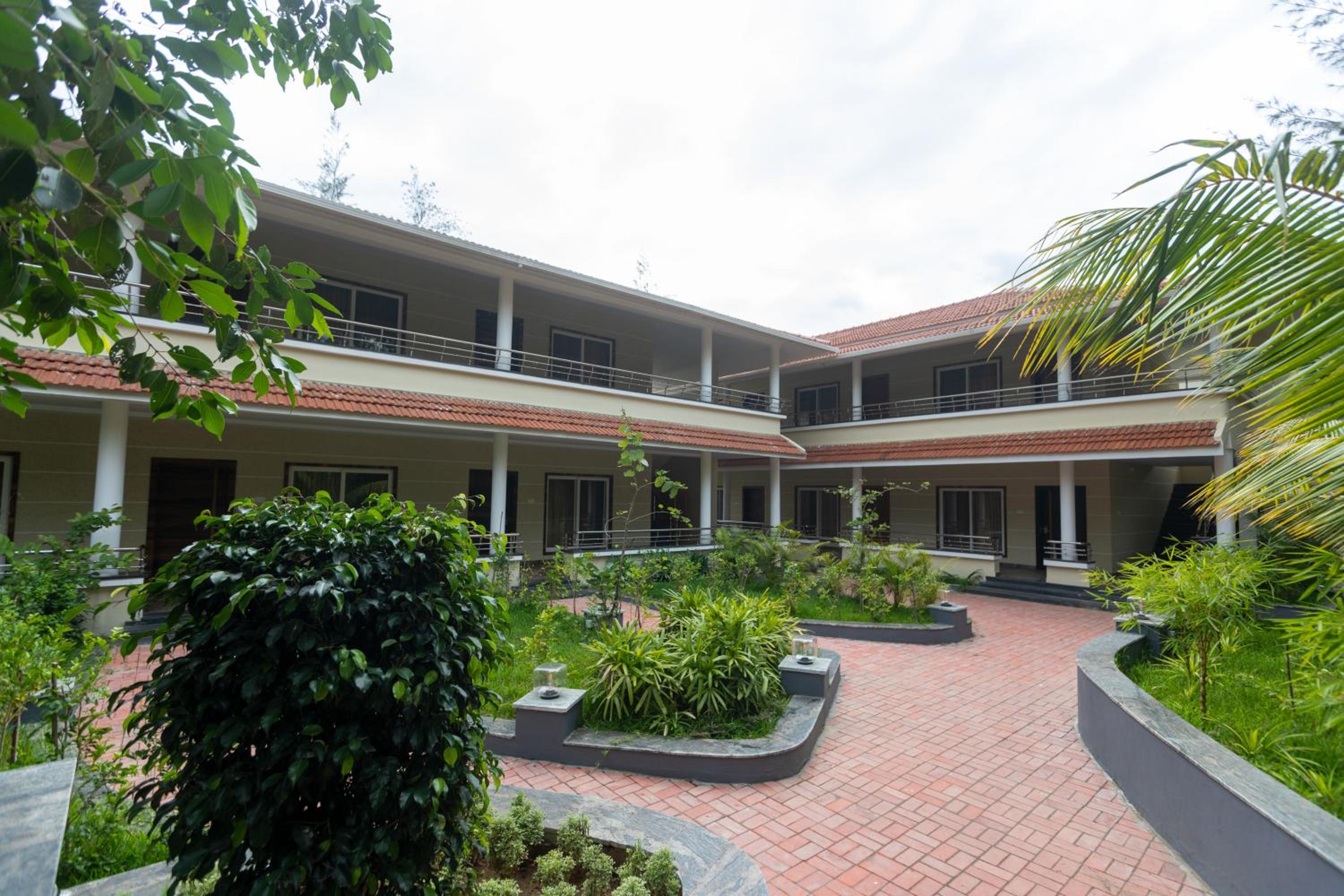SR Jungle Resort