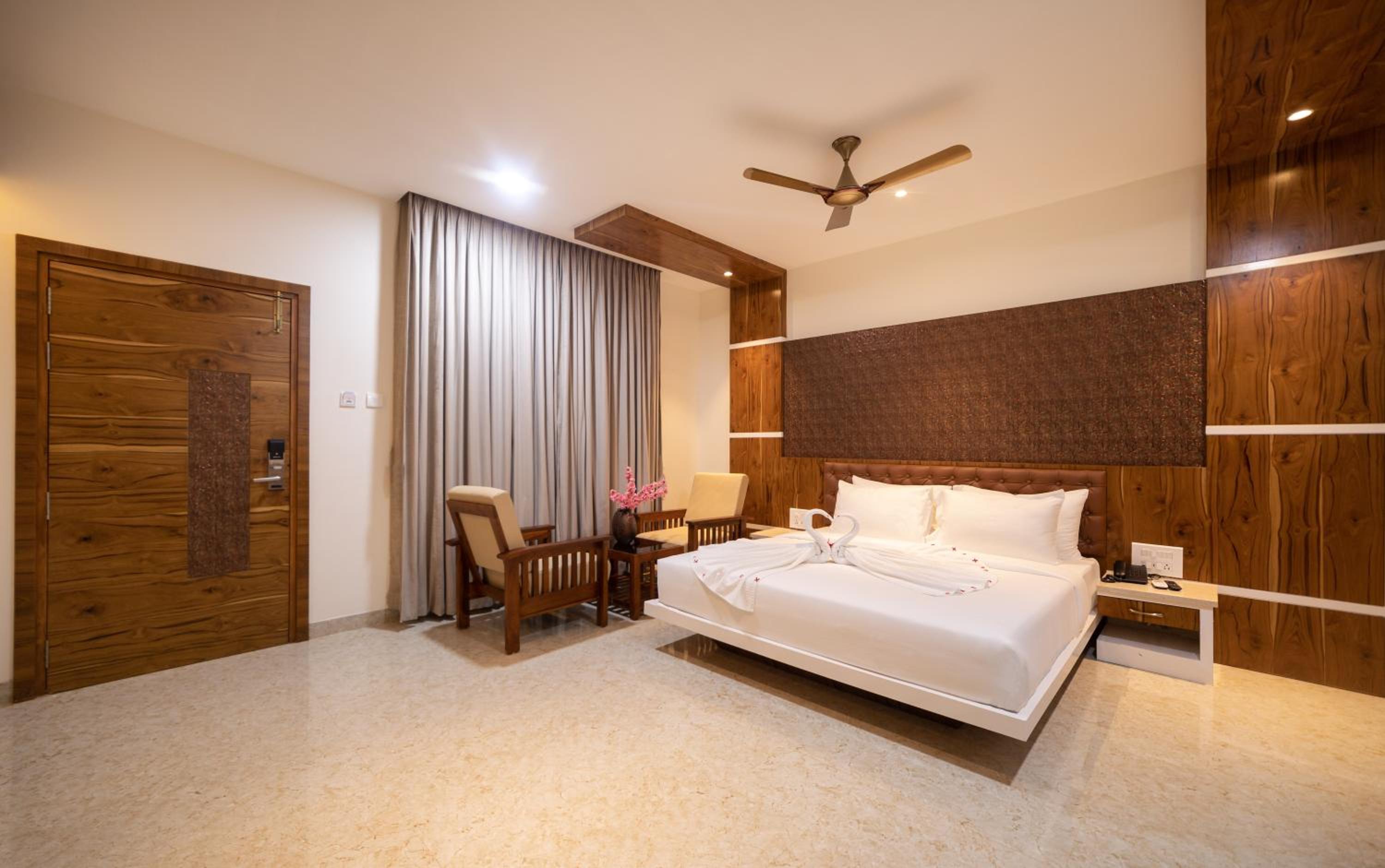 SR Jungle Resort