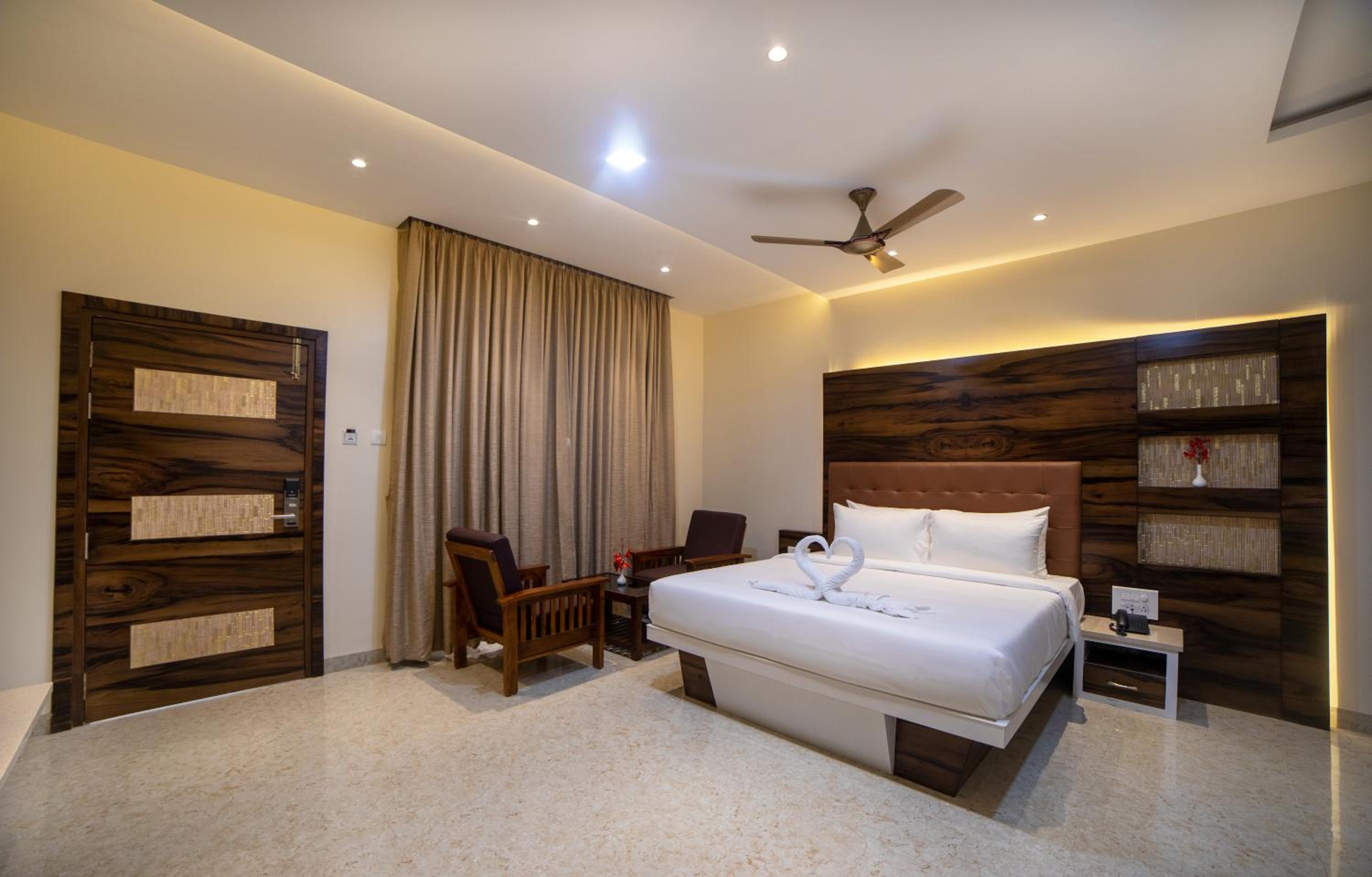 SR Jungle Resort