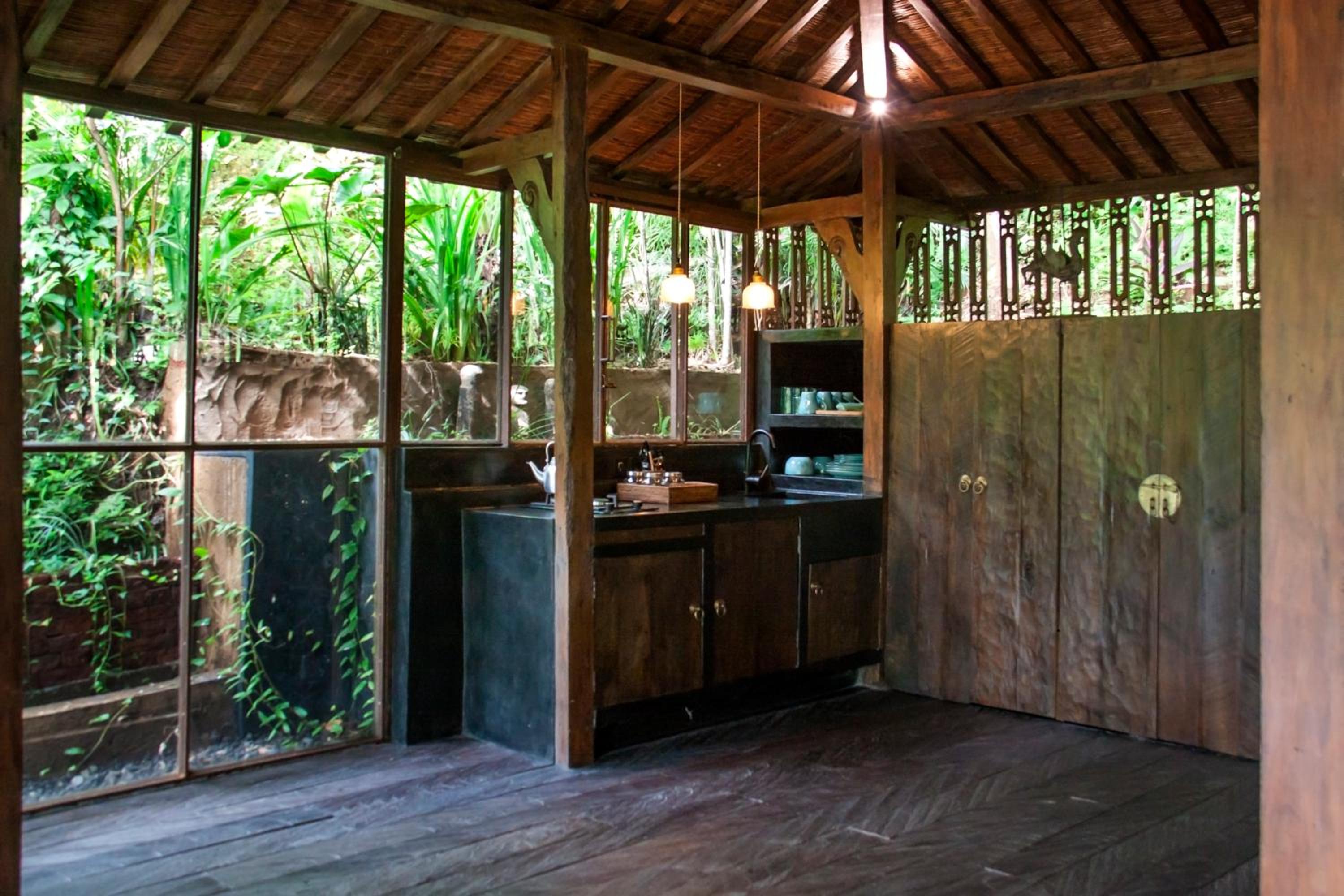 Villa Mahadevi 2 Ubud Jungle Retreat Joglo view 2