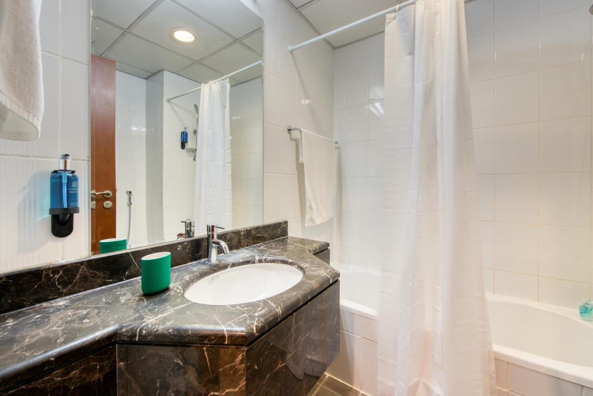 RH- Burj Al Nujoom, Downtown, Cozy Studio near Dubai Mall