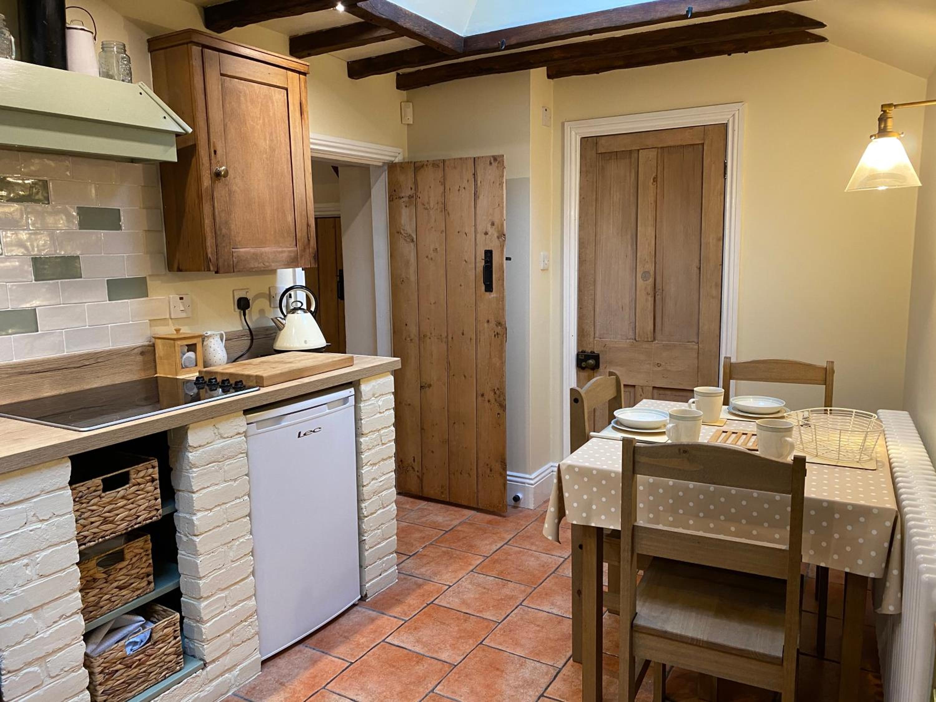Rock View Cottage, 2 bedrooms near Alton Towers