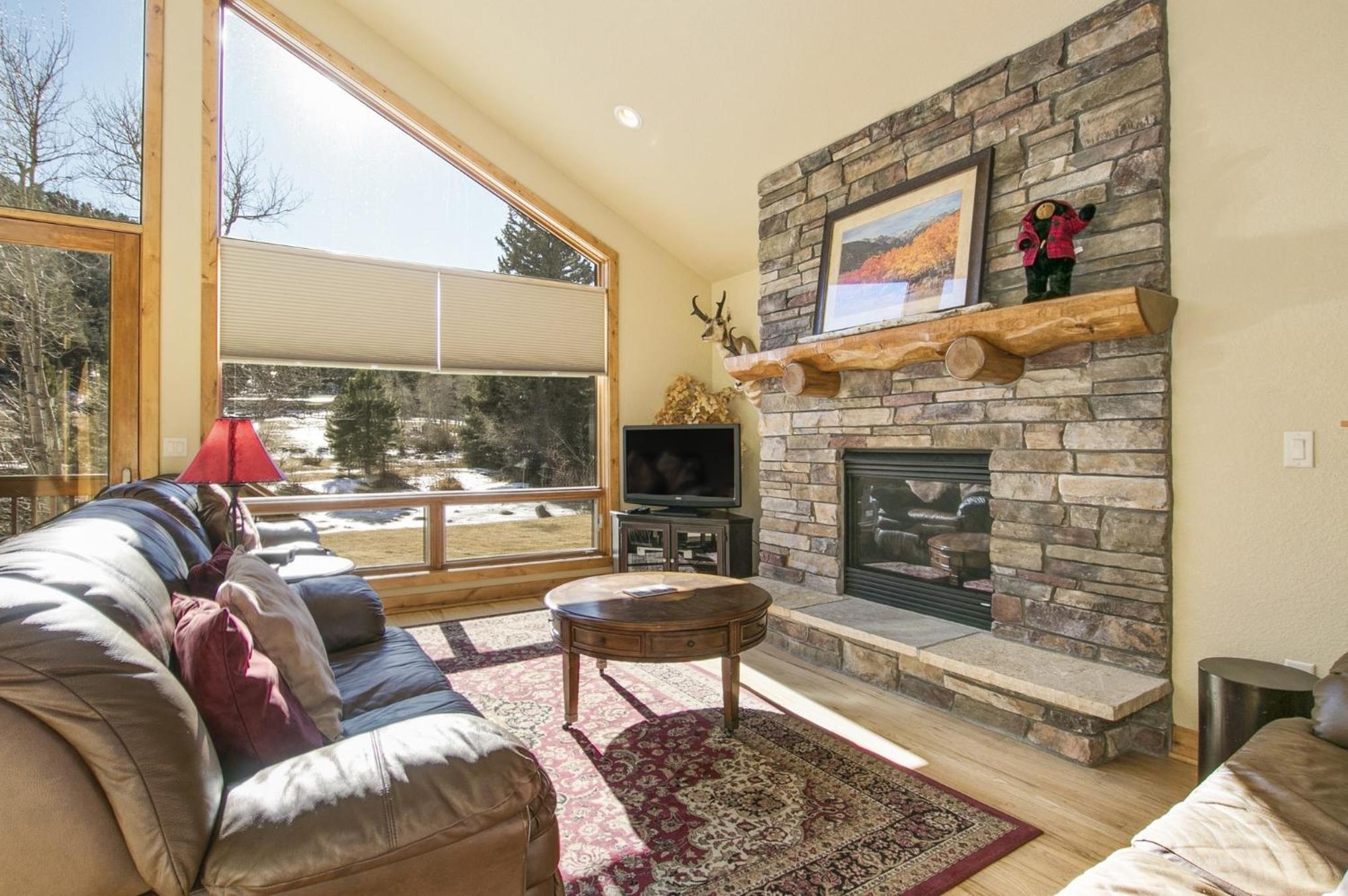 Hotel Tranquility On The River Four -- EV #6041 townhouse - Image 1