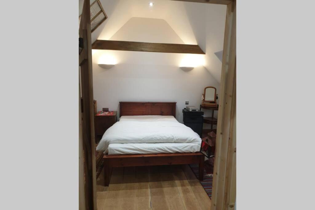 Traditional coach house in rural private estate. view 5