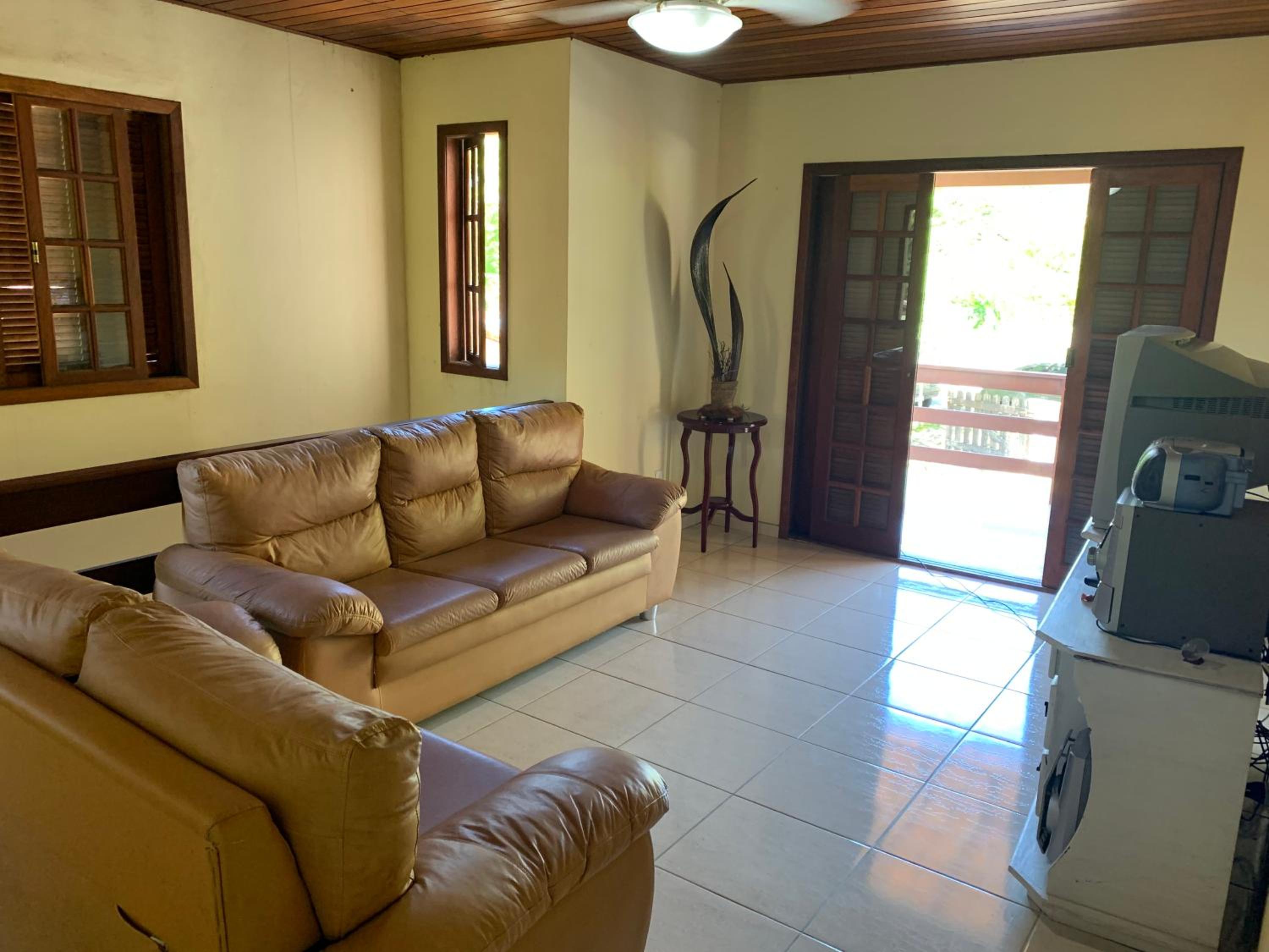 Duplex Ótimo 16 Pessoas - Cabo Frio, 5 quartos a 15 minutos da praia