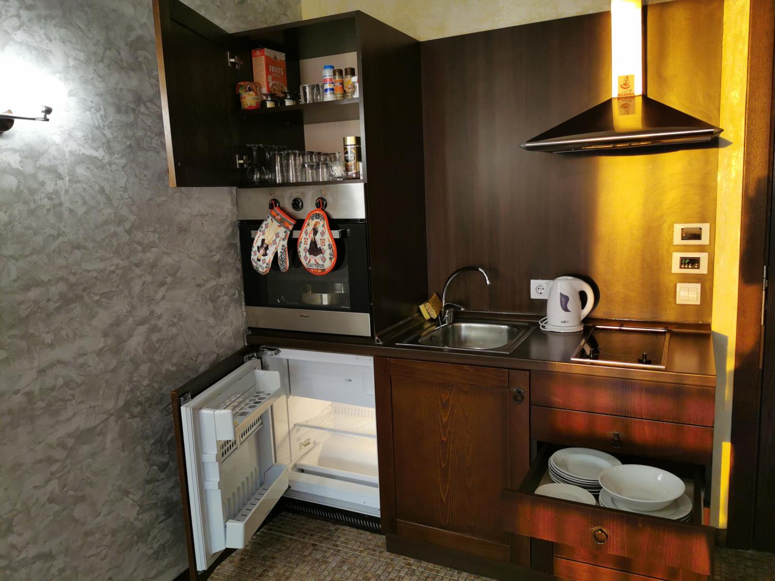 ROYAL BEACH HOTEL apartment