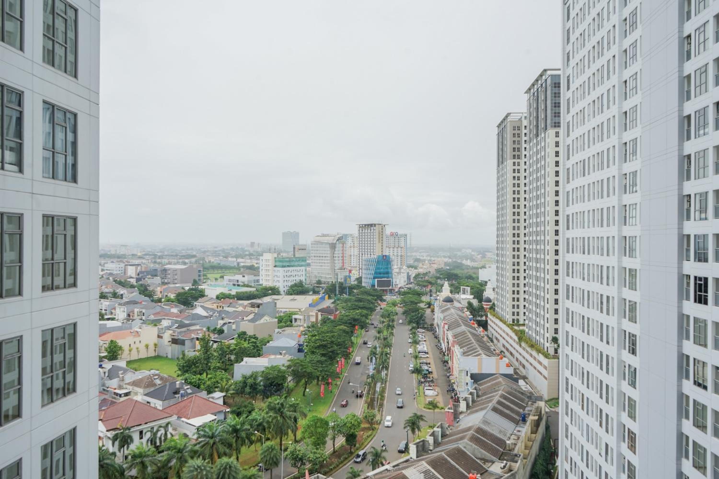 Great Choice 2BR Apartment at M-Town Residence By Travelio view 2