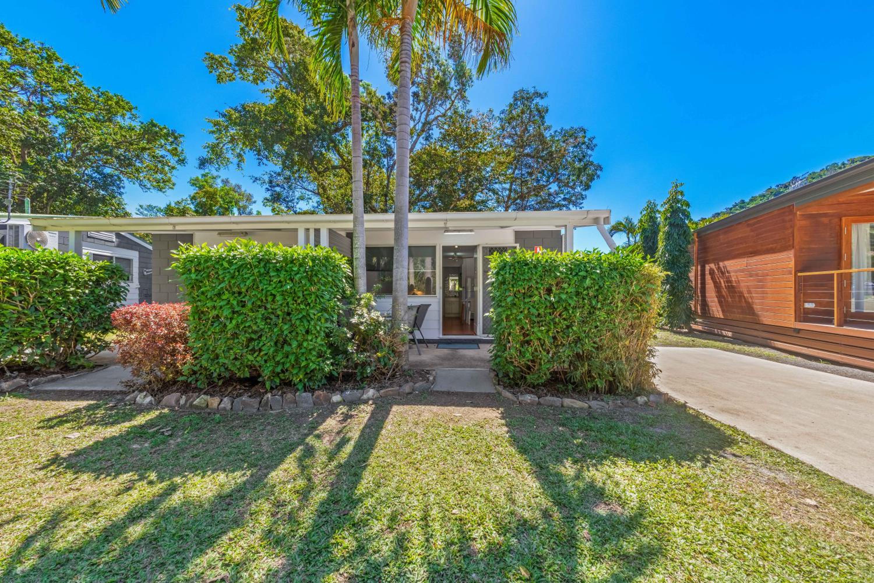 Hotel BIG4 Whitsundays Tropical Eco Resort - Image 1