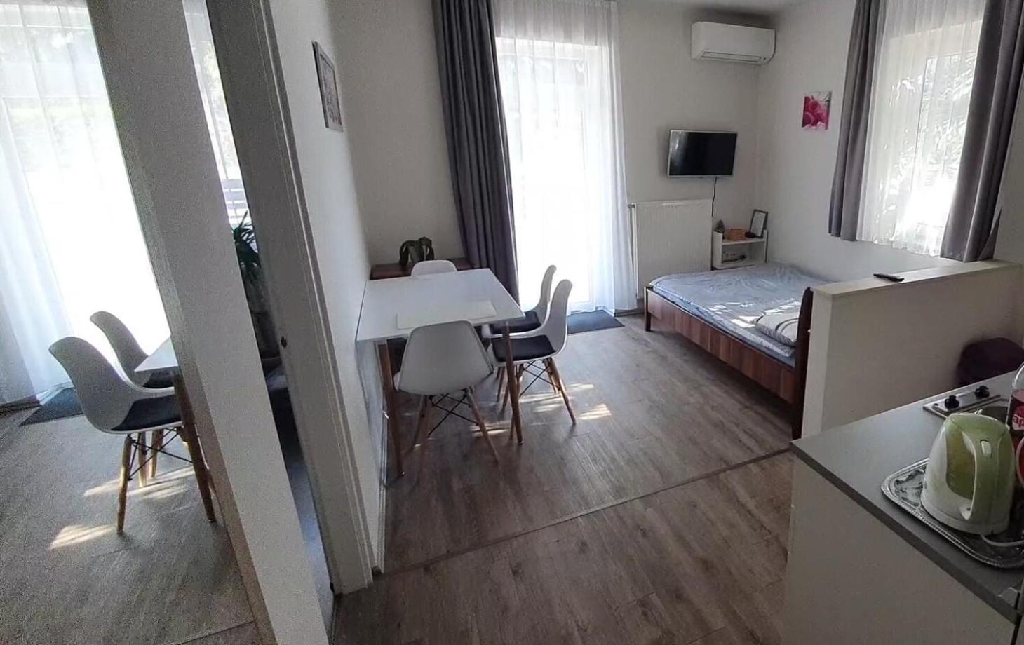 Ancsi Apartmanház