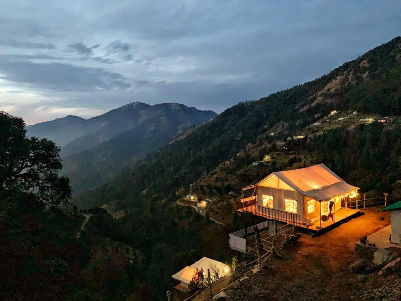 Moksham Himalayan Campsite Pangot