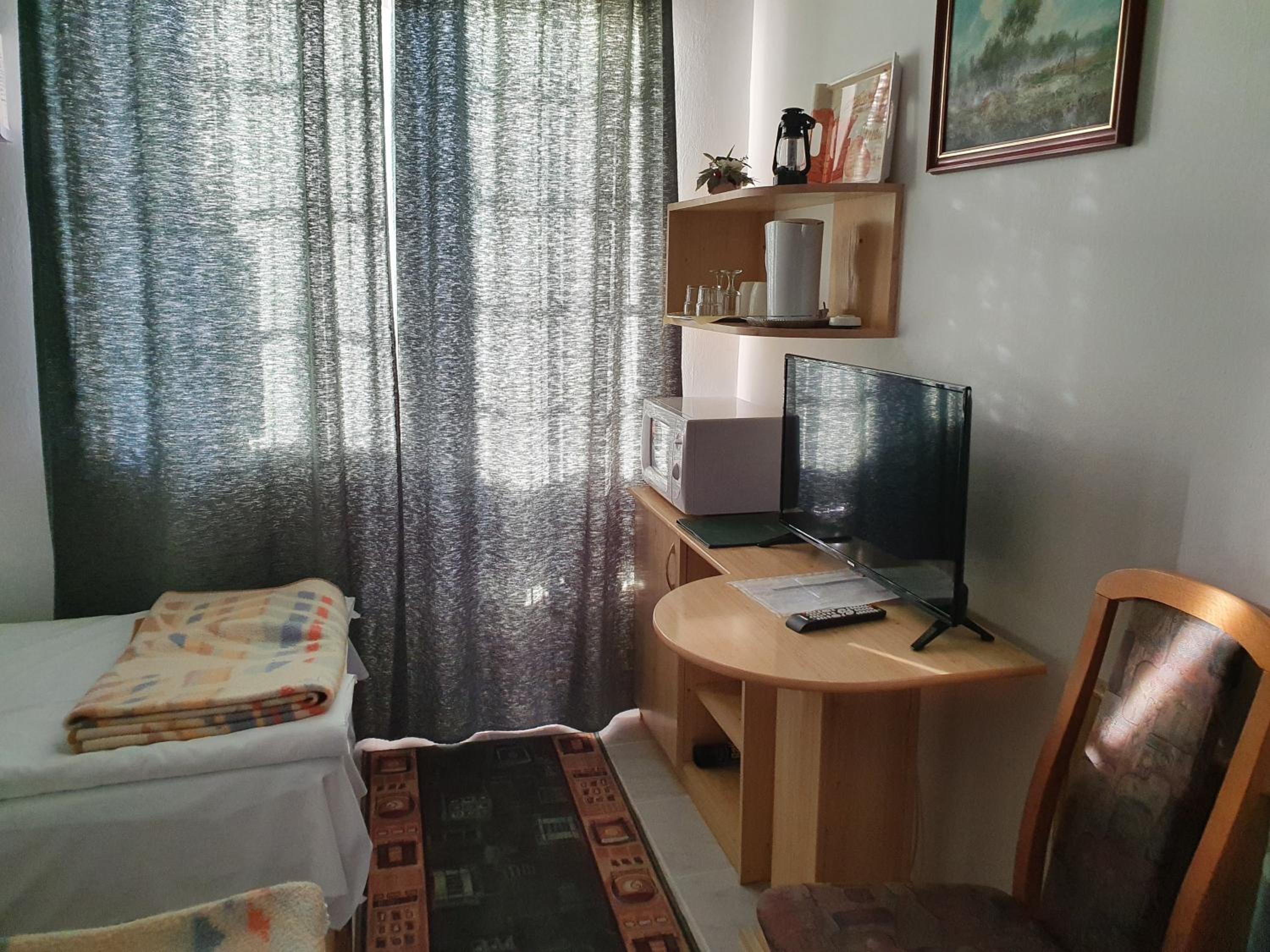 Photo 37