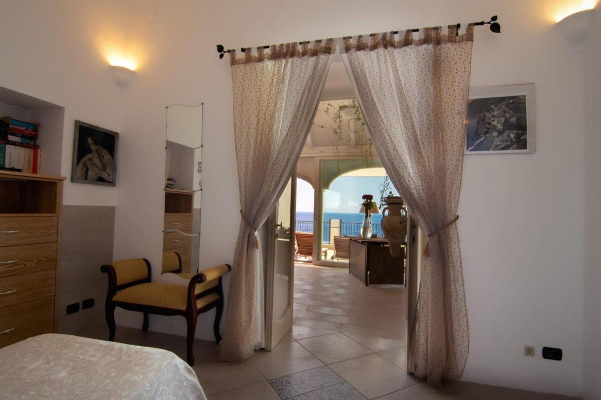 Villa dei Faraglioni - Homelike Villas view 3