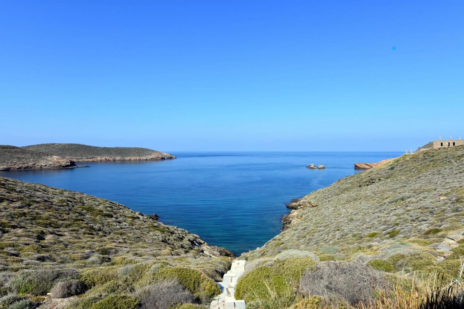 The Charming Waterfront Retreat, with a swimming pool & direct access to the sea, ideal for large families, or a group of friends view 2