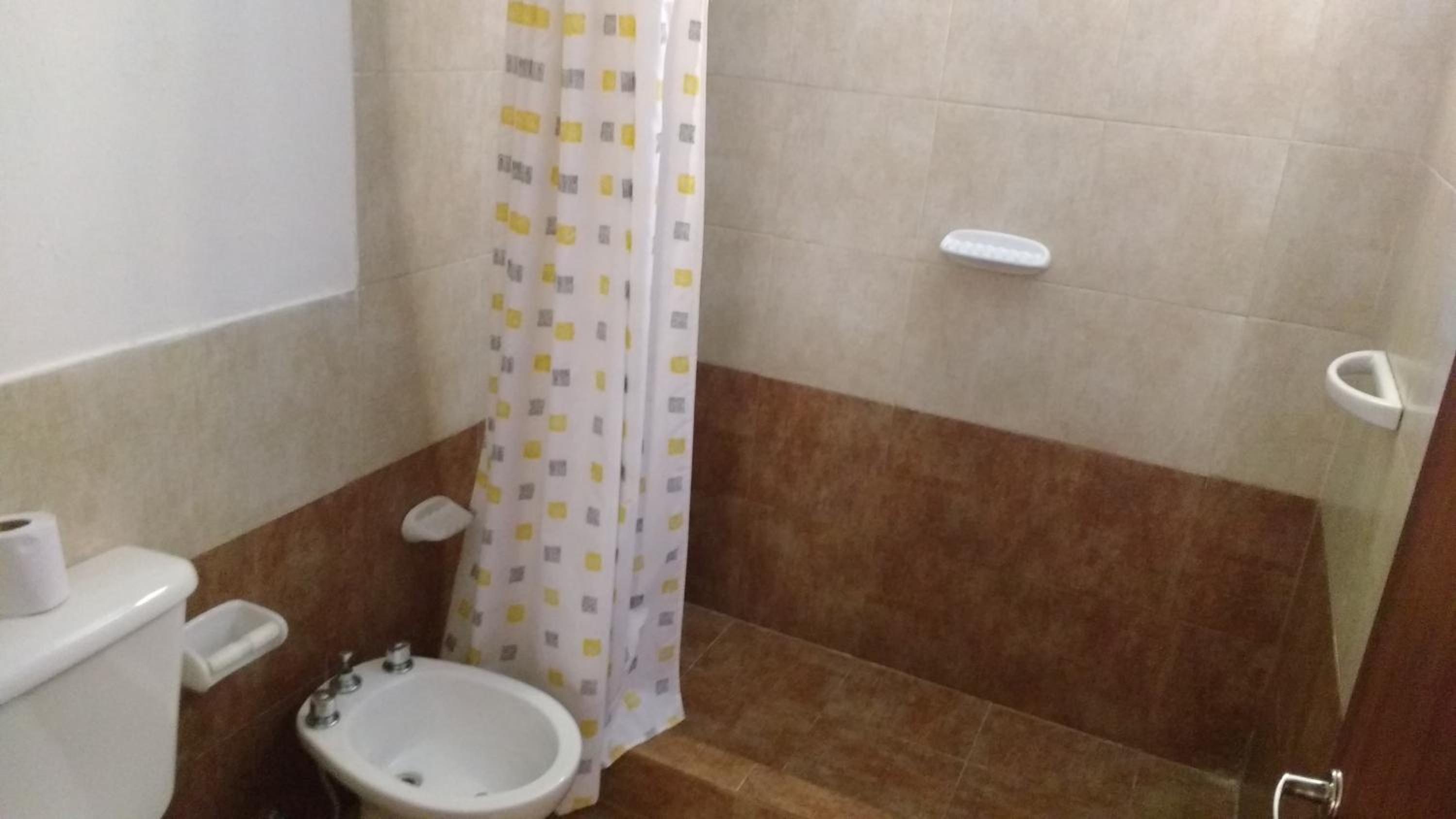 El Algarrobo Escondido Canchas de Pádel y Bosque Serrano