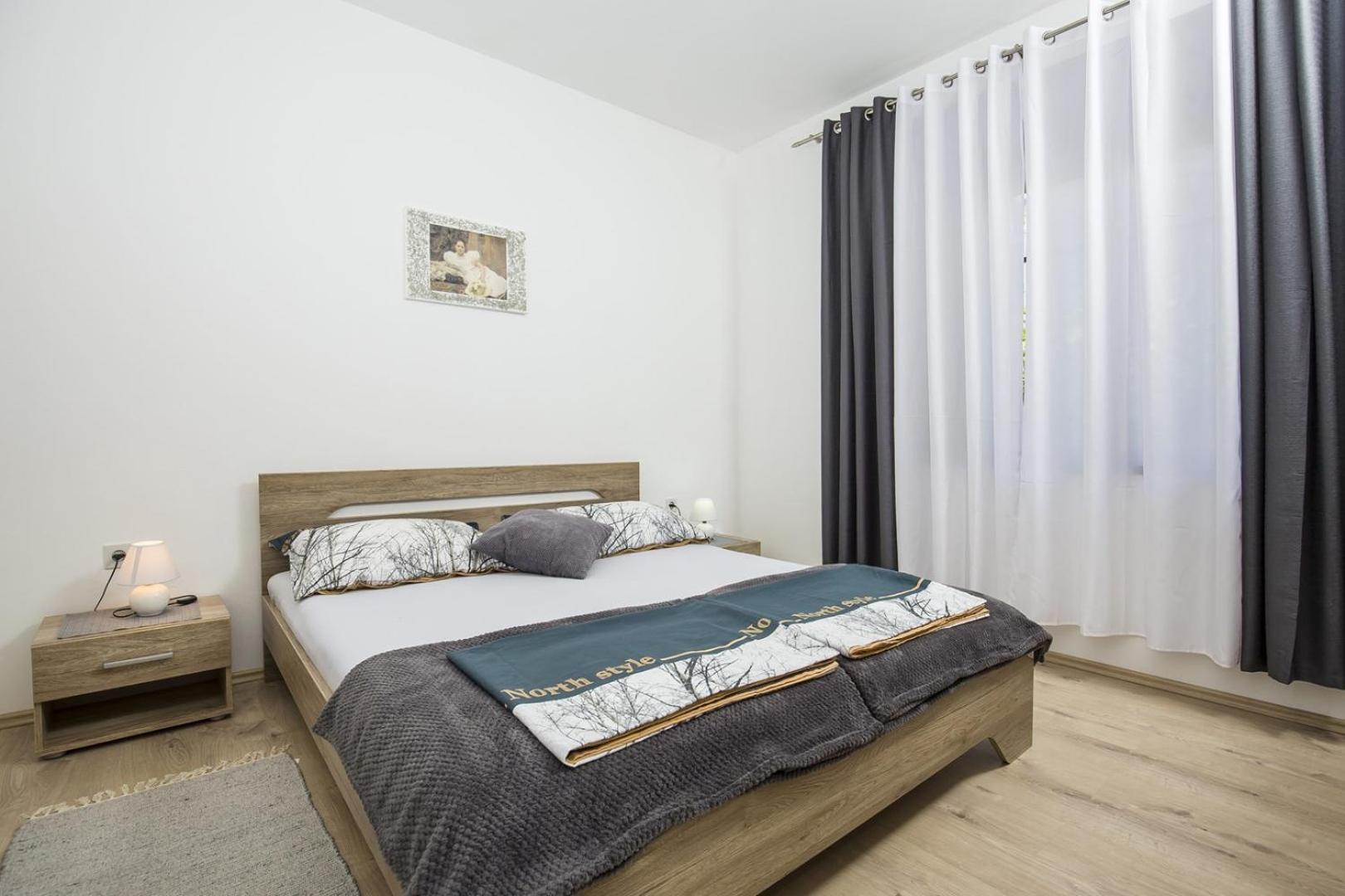 Apartment Josipa 4209 view 3