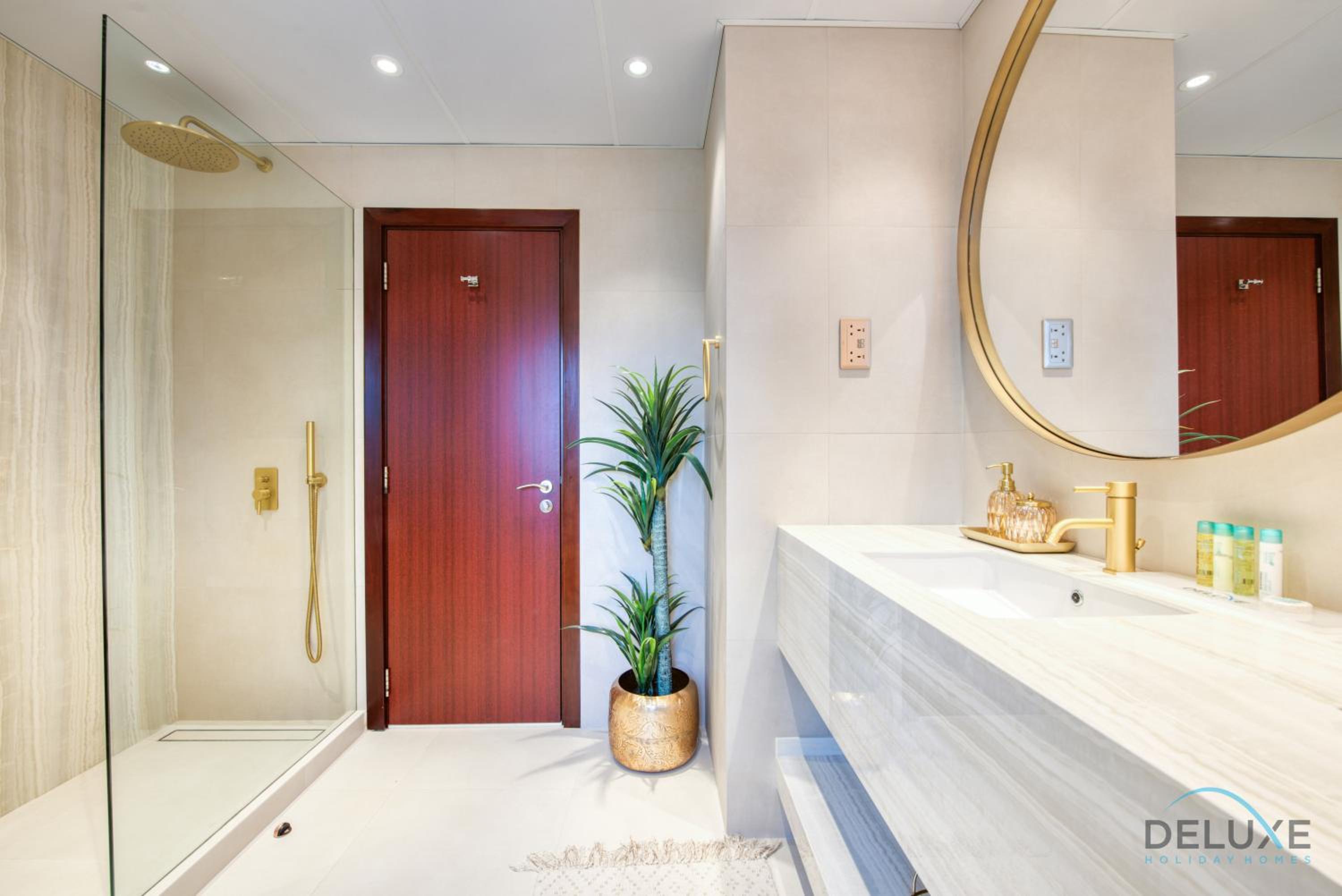 Glamorous 1BR Apartment in Rimal 3 Jumeirah Beach Residence by Deluxe Holiday Homes