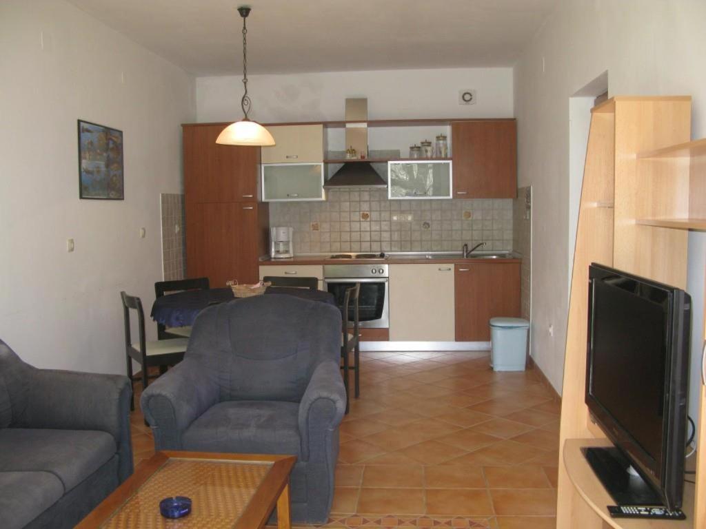Apartments Pende 3122 view 3