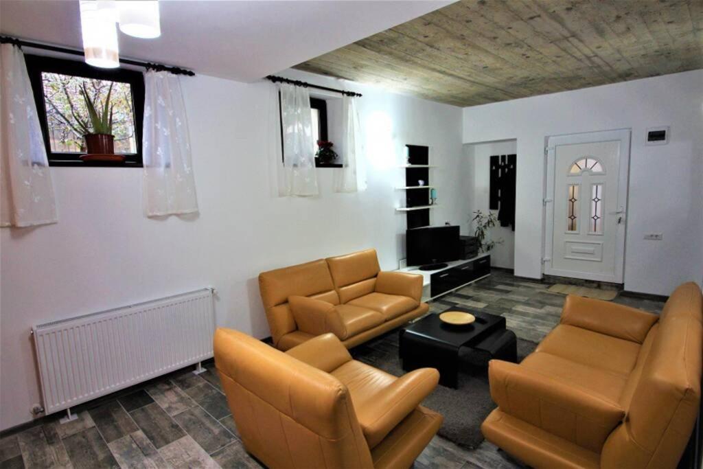Maria*s Apartment!