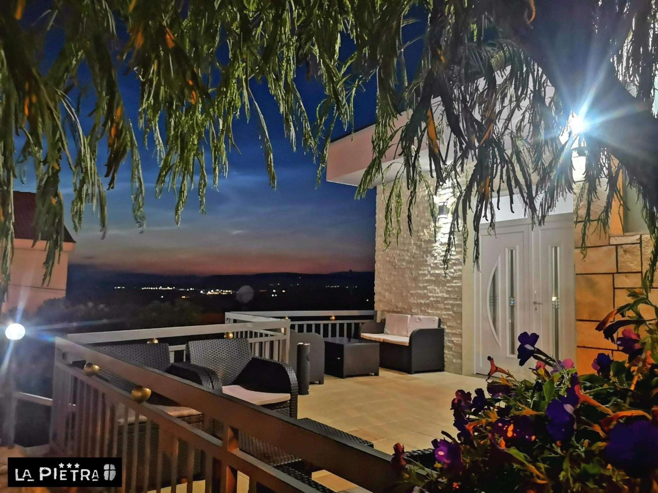 La Pietra Family Hotel