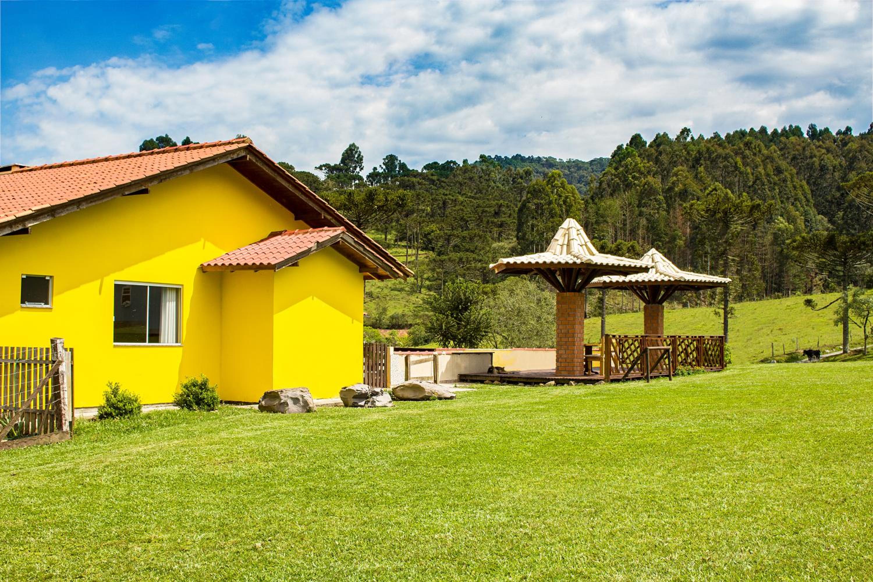 Pousada Rural Pavão - Suites e Chalés