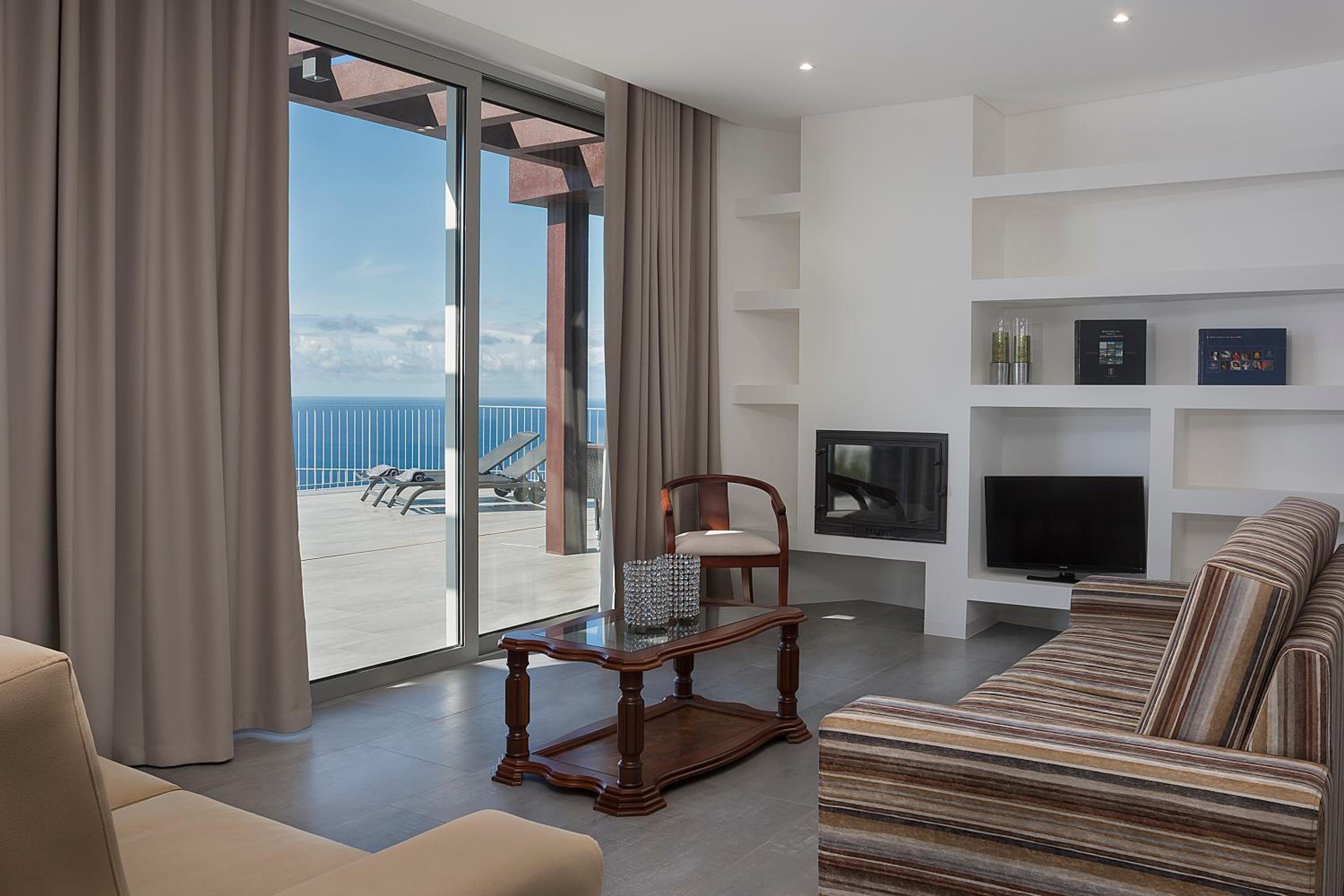 Spectacular Calheta Villa Villa Cliffscape 3 Bedrooms Panoramic Sea View