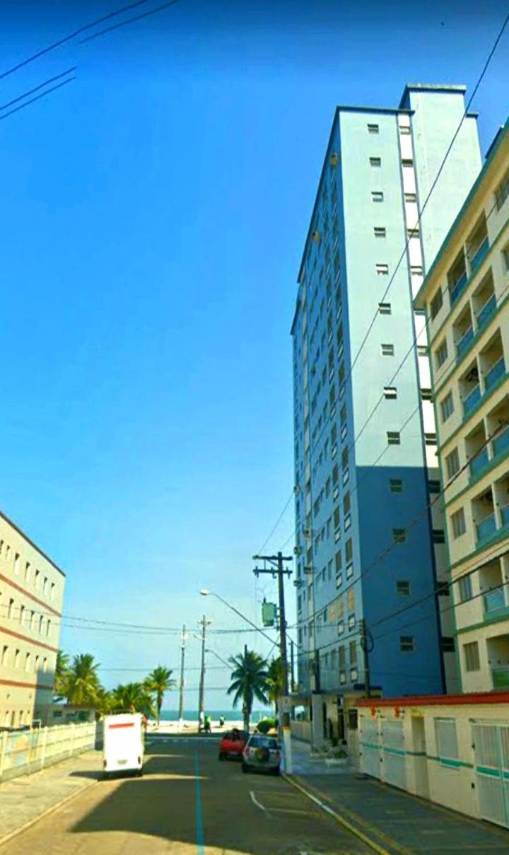 Apartamento no canto do Forte, Praia Grande - SP