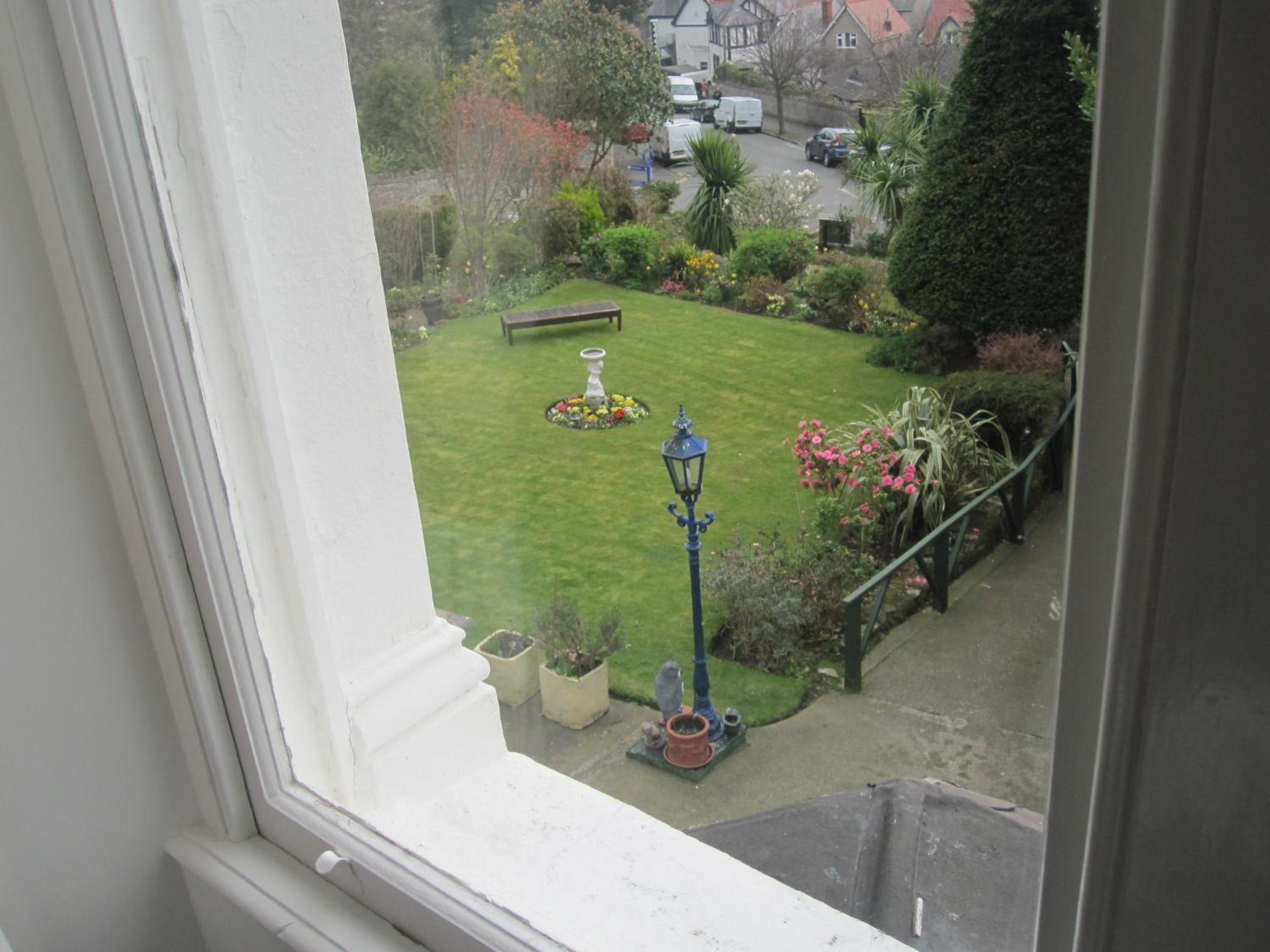 Photo 28