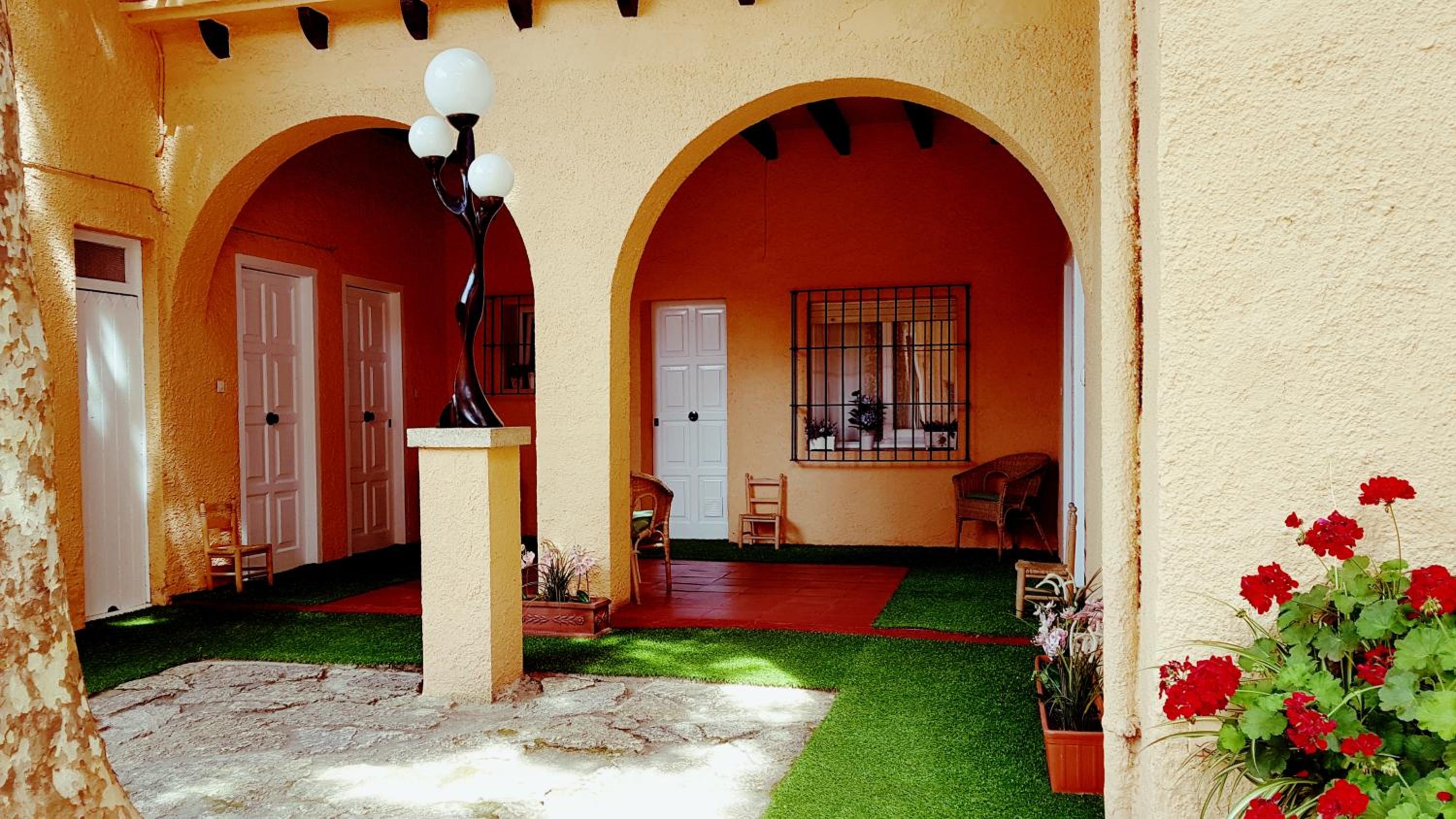 Apartamento con jardín a 11 metros de la playa. CG. view 3