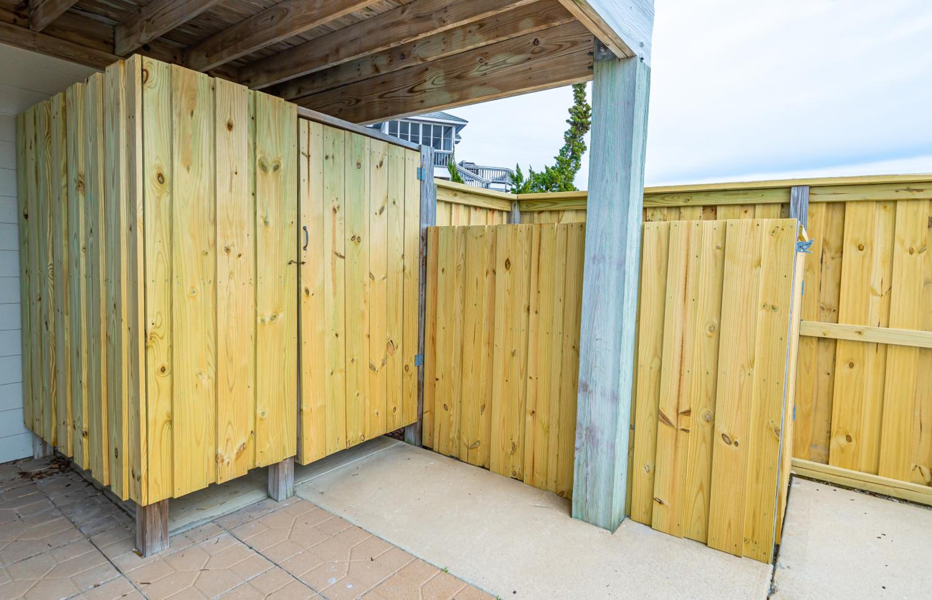 Puppy Love - Corolla, Villages at Ocean Hill, Pool, Hot Tub, Nearby Amenities, Lighthouse, Pets OK