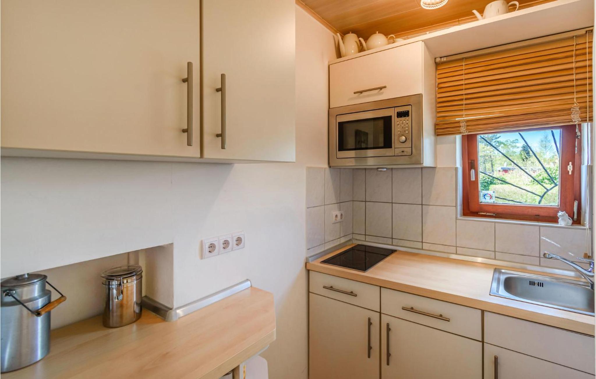 1 Bedroom Awesome Home In Haffkrug