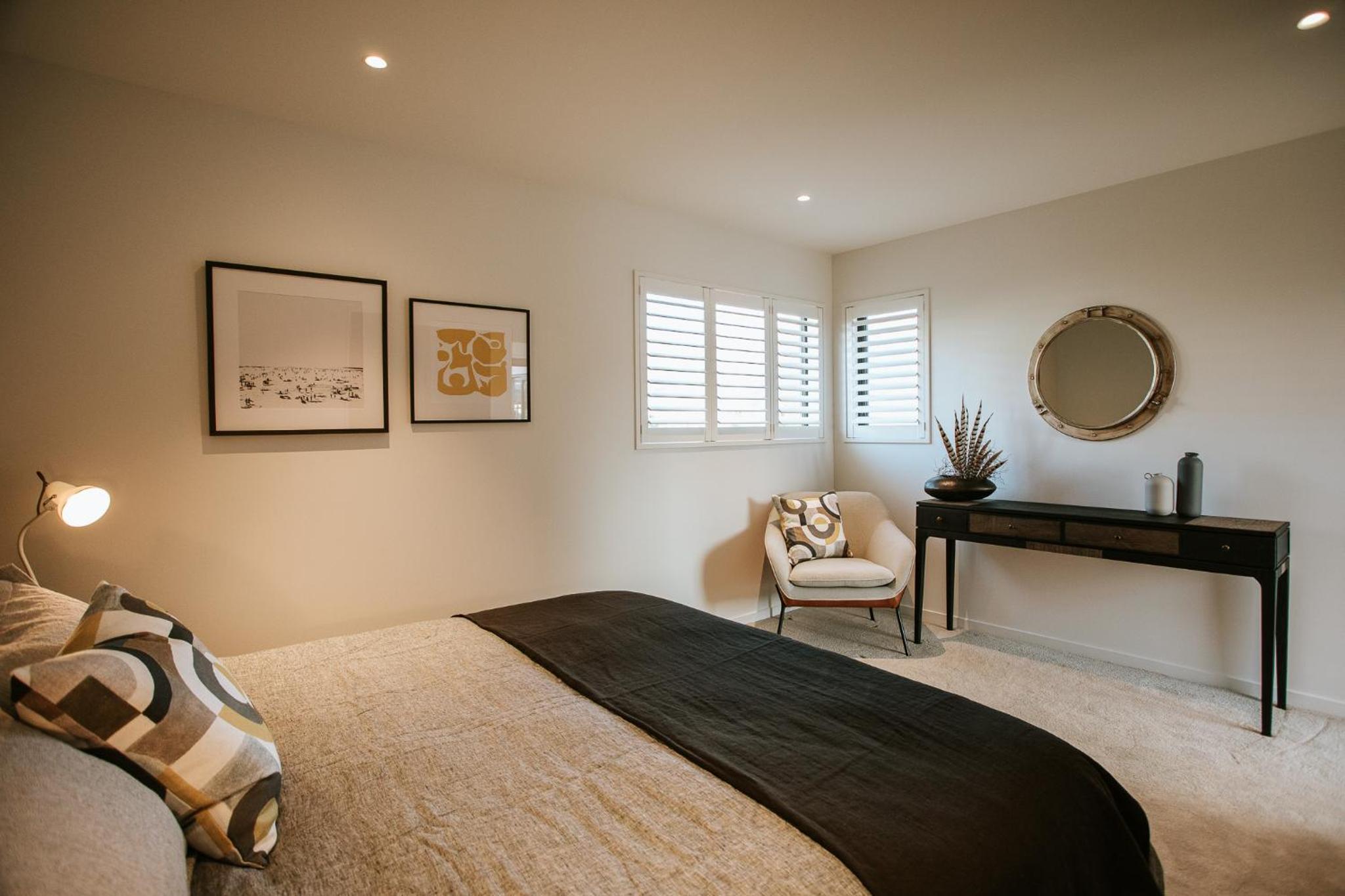 The Heights - Sleeps 8 - Lake Views - Outdoor Fire