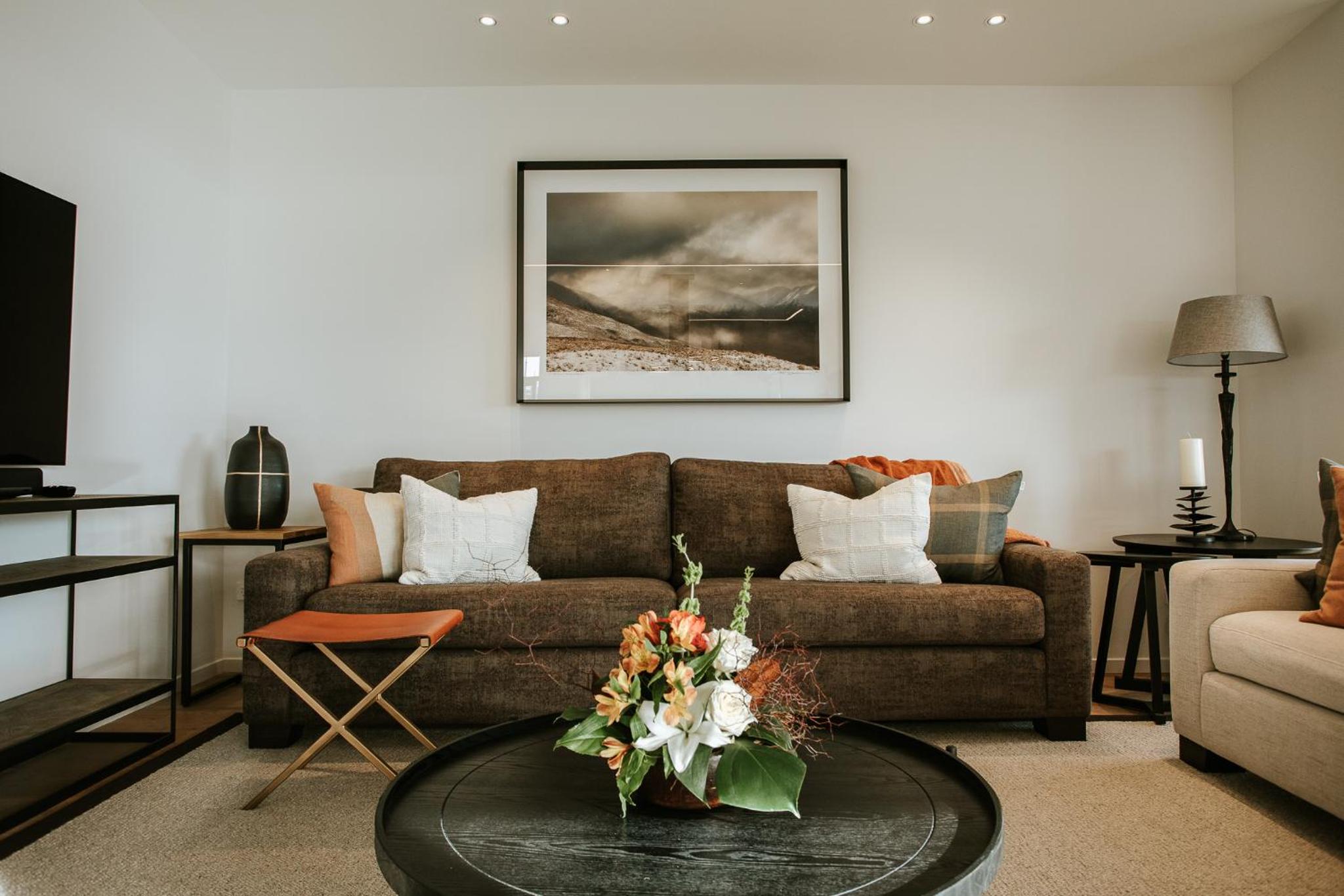 The Heights - Sleeps 8 - Lake Views - Outdoor Fire