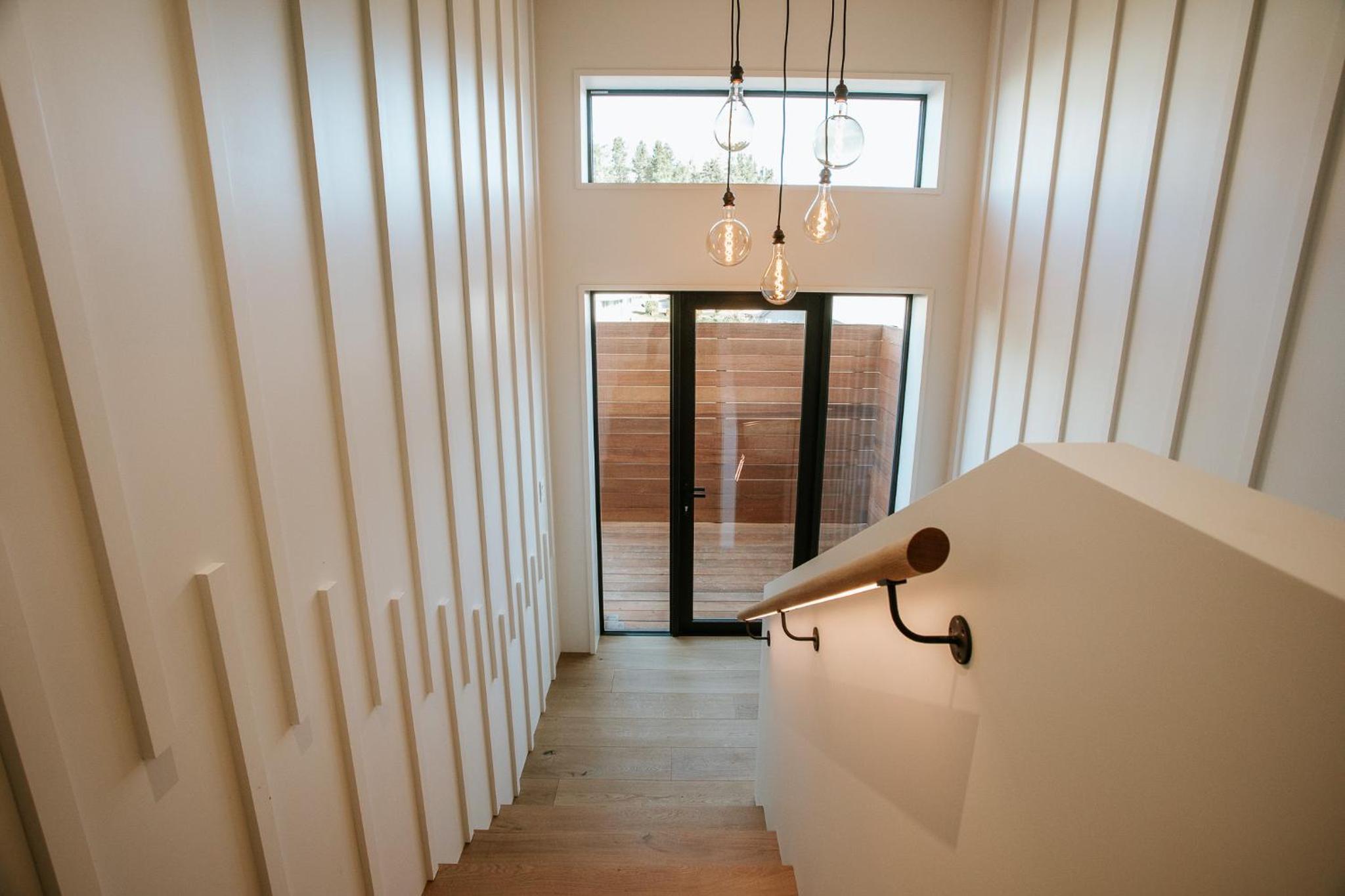 The Heights - Sleeps 8 - Lake Views - Outdoor Fire