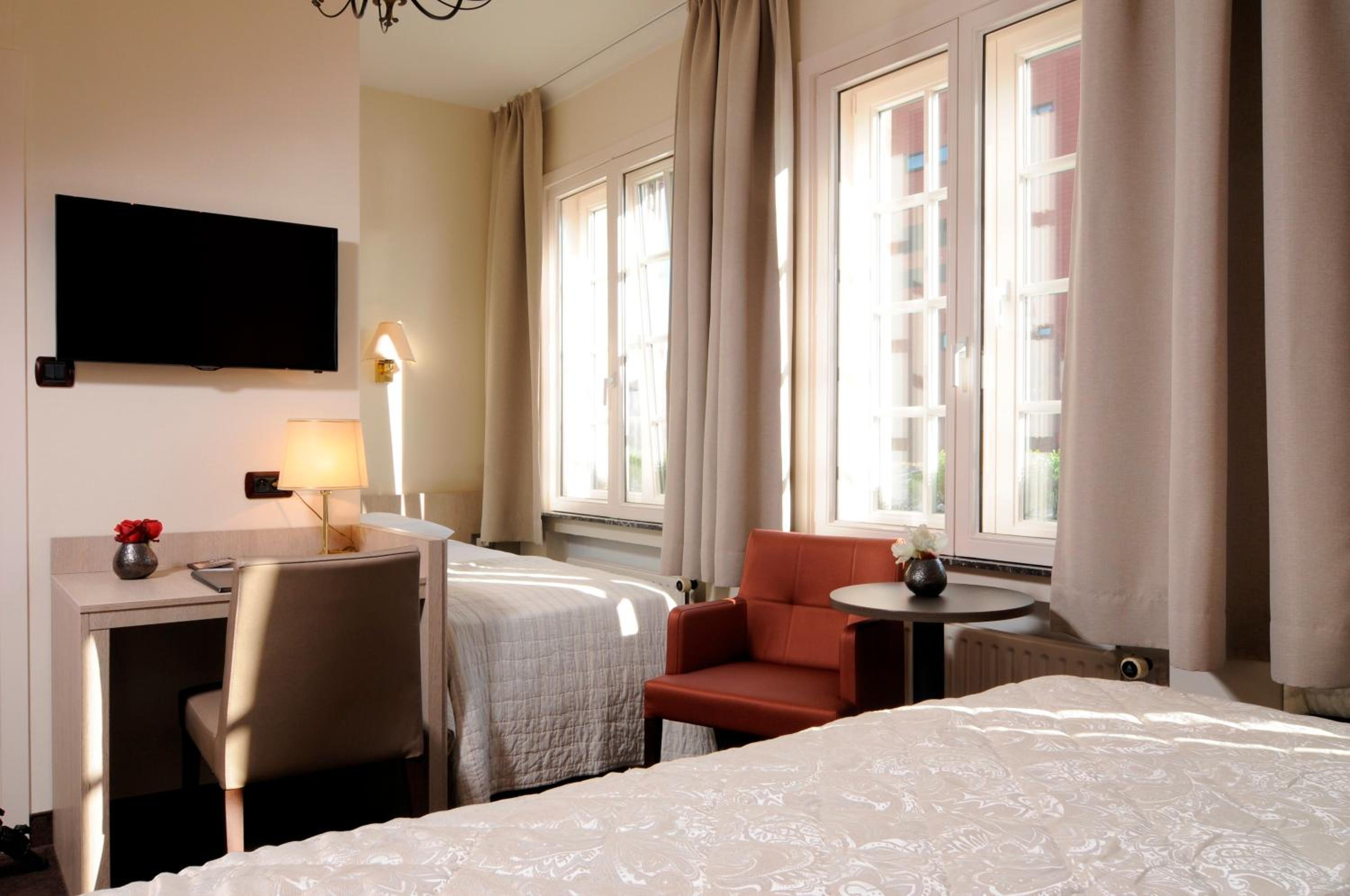 Bruges Vacations - Hotel Albert I - Property Image 1