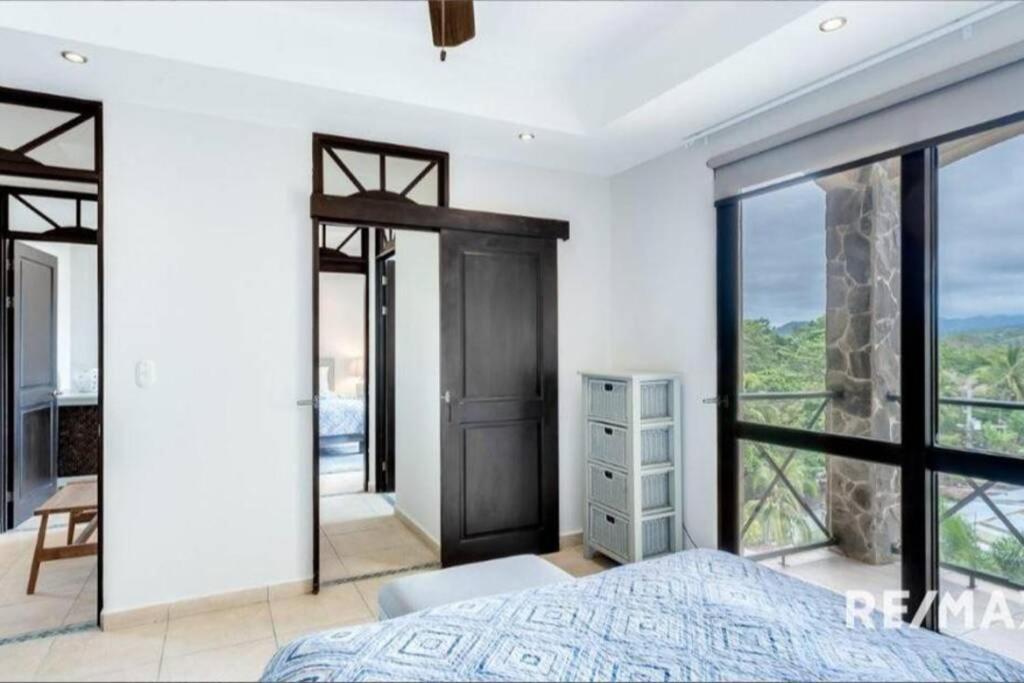 777J Beachfront Luxury Condo 3 BR/2.5BA Near SJO - Jaco Beach view 2