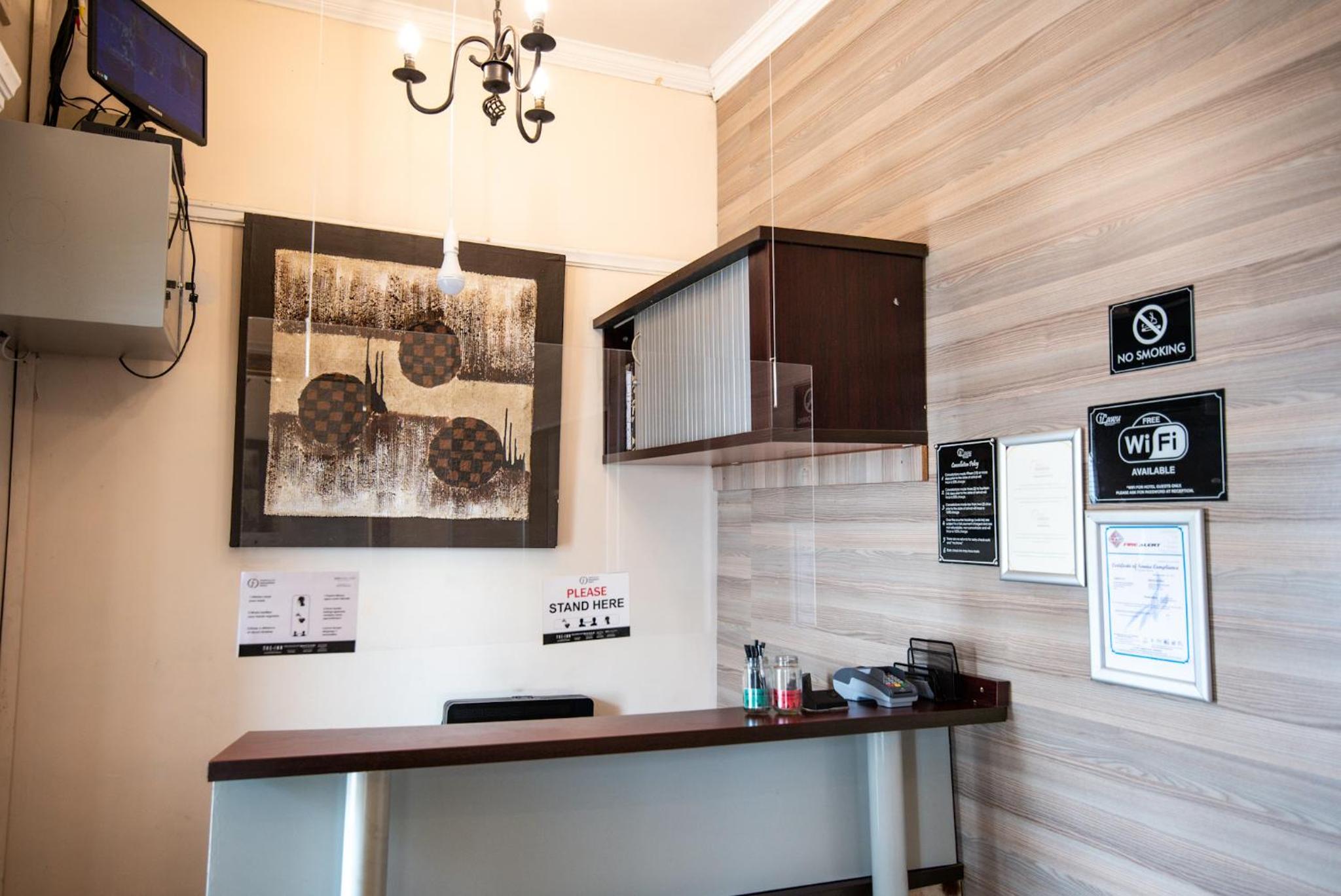 New England Guest House by Ilawu