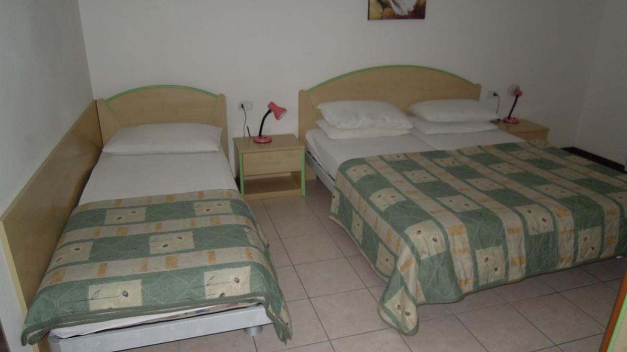 Photo 24