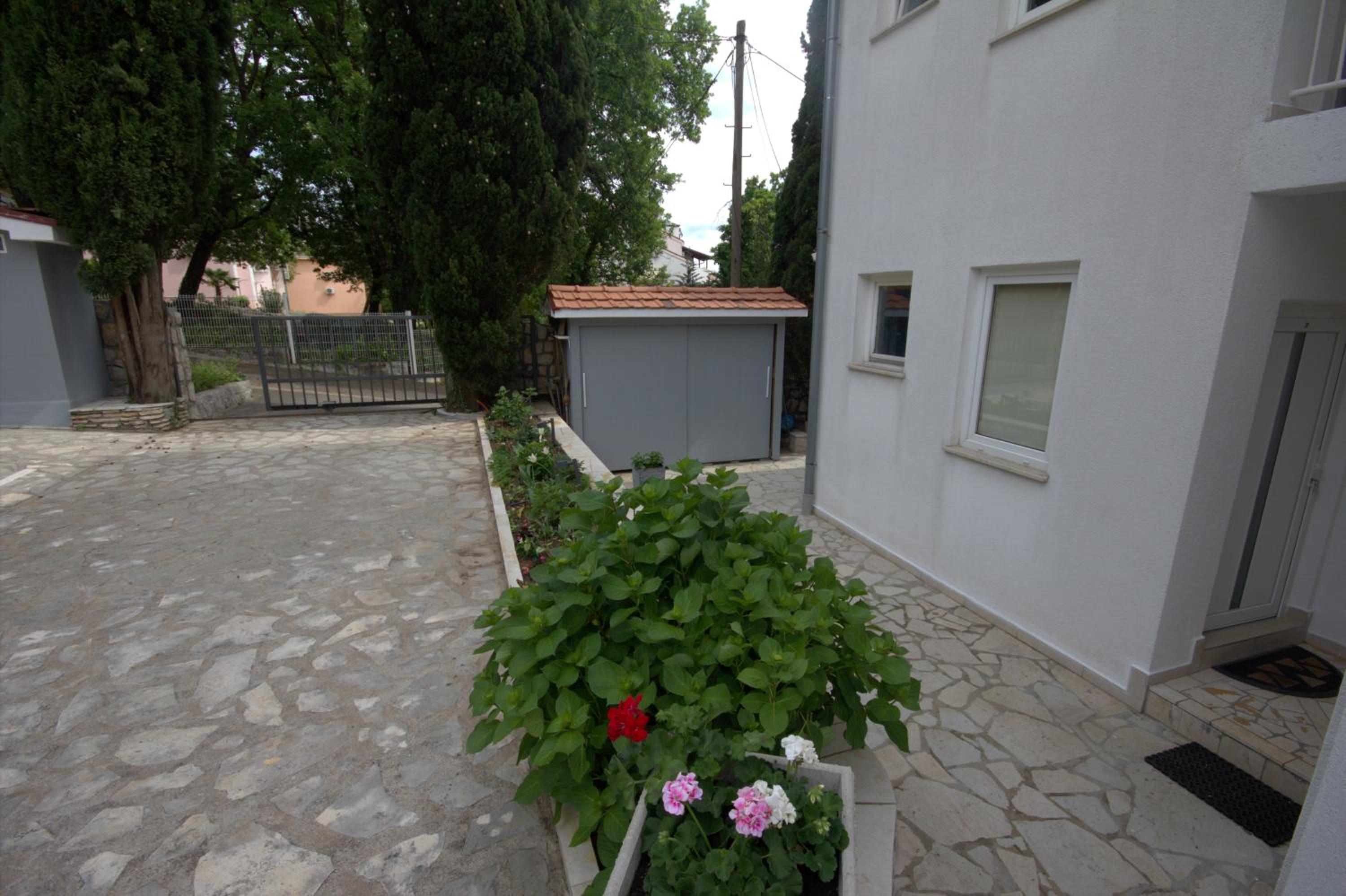 Photo 48