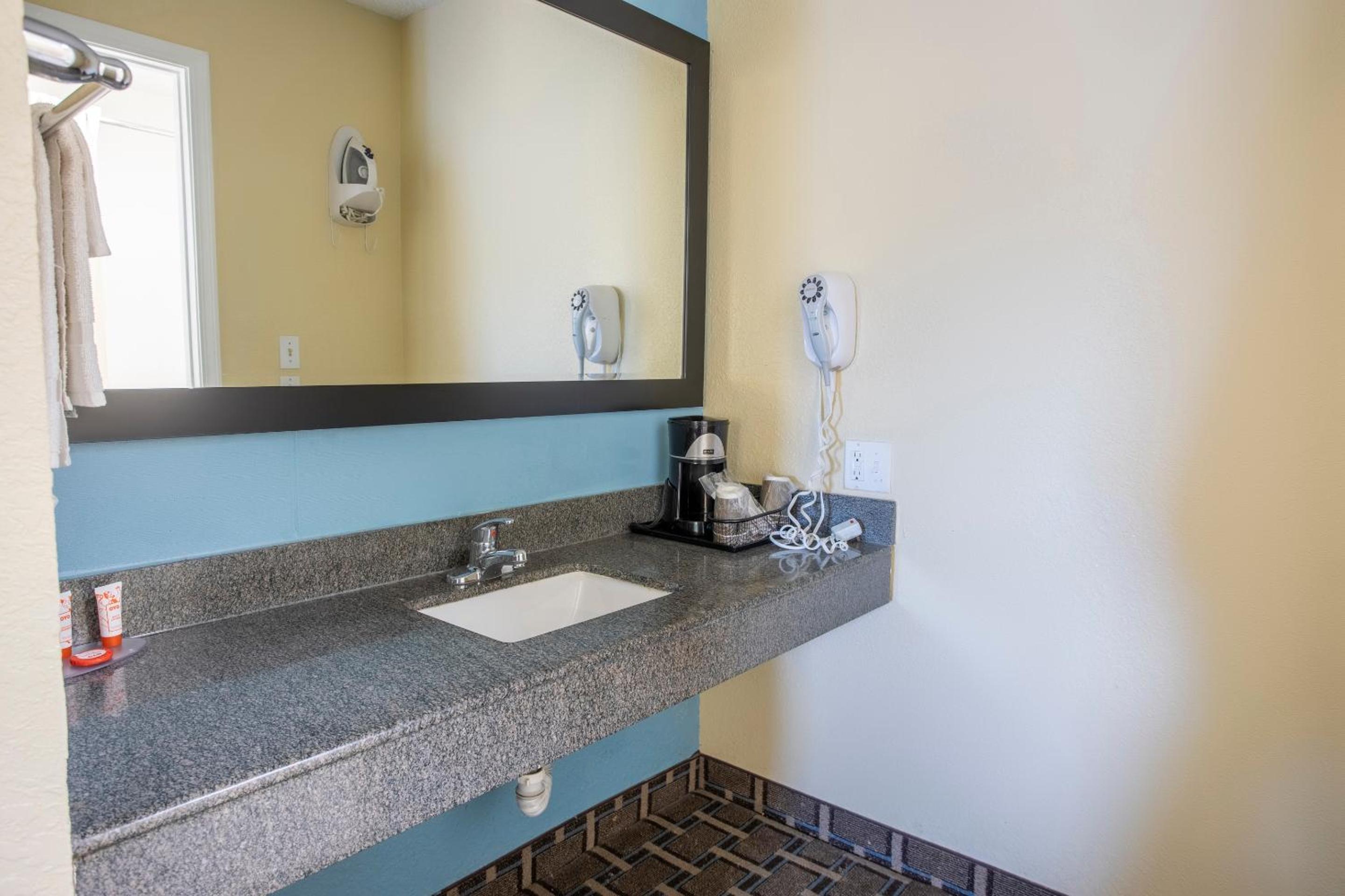 OYO Hotel Knoxville TN Cedar Bluff I-40, Φωτογραφία 34