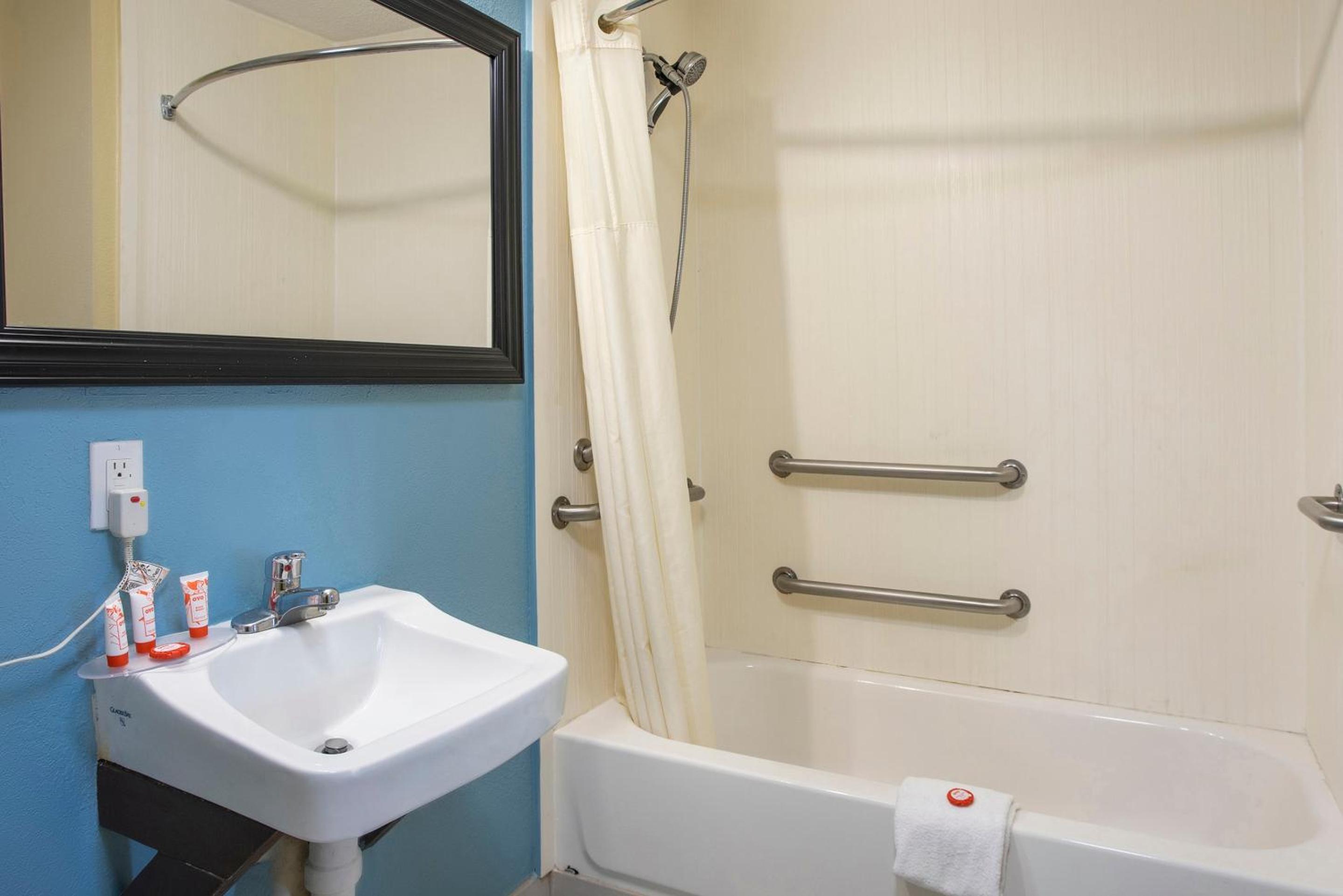 OYO Hotel Knoxville TN Cedar Bluff I-40, Φωτογραφία 16