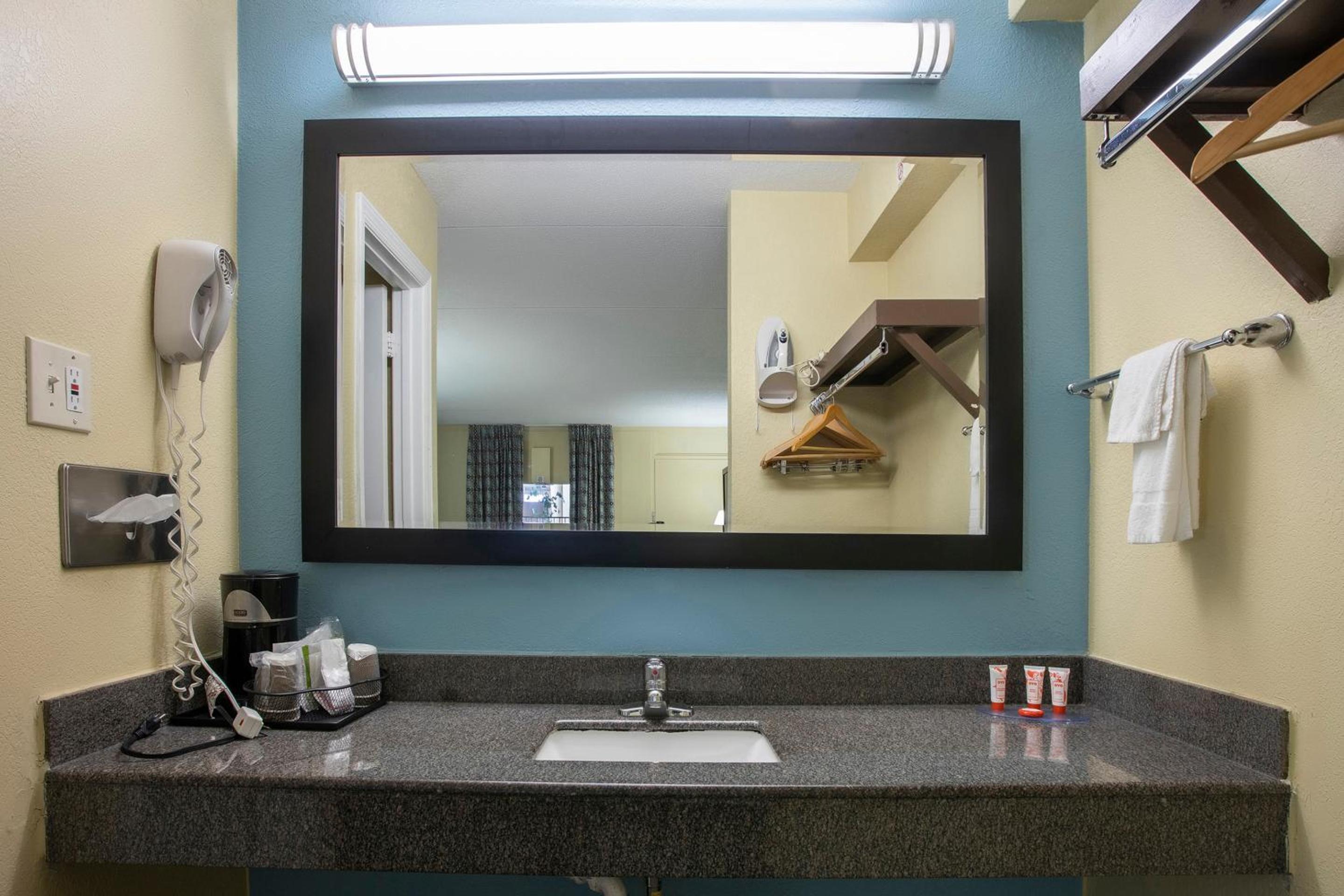 OYO Hotel Knoxville TN Cedar Bluff I-40, Φωτογραφία 29