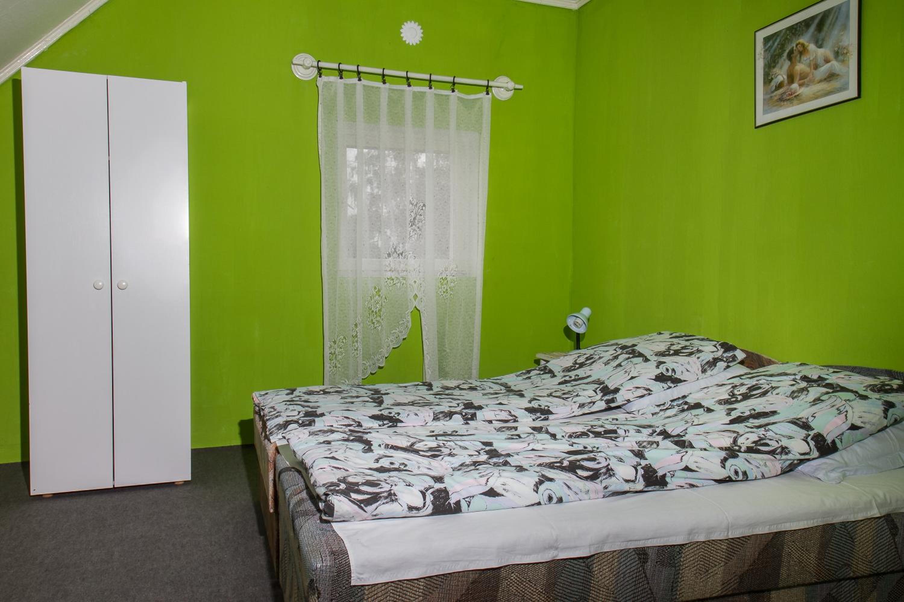 Photo 9