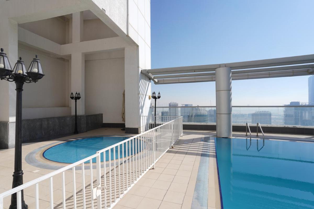 RH- Burj Al Nujoom, Downtown, Cozy Studio near Dubai Mall