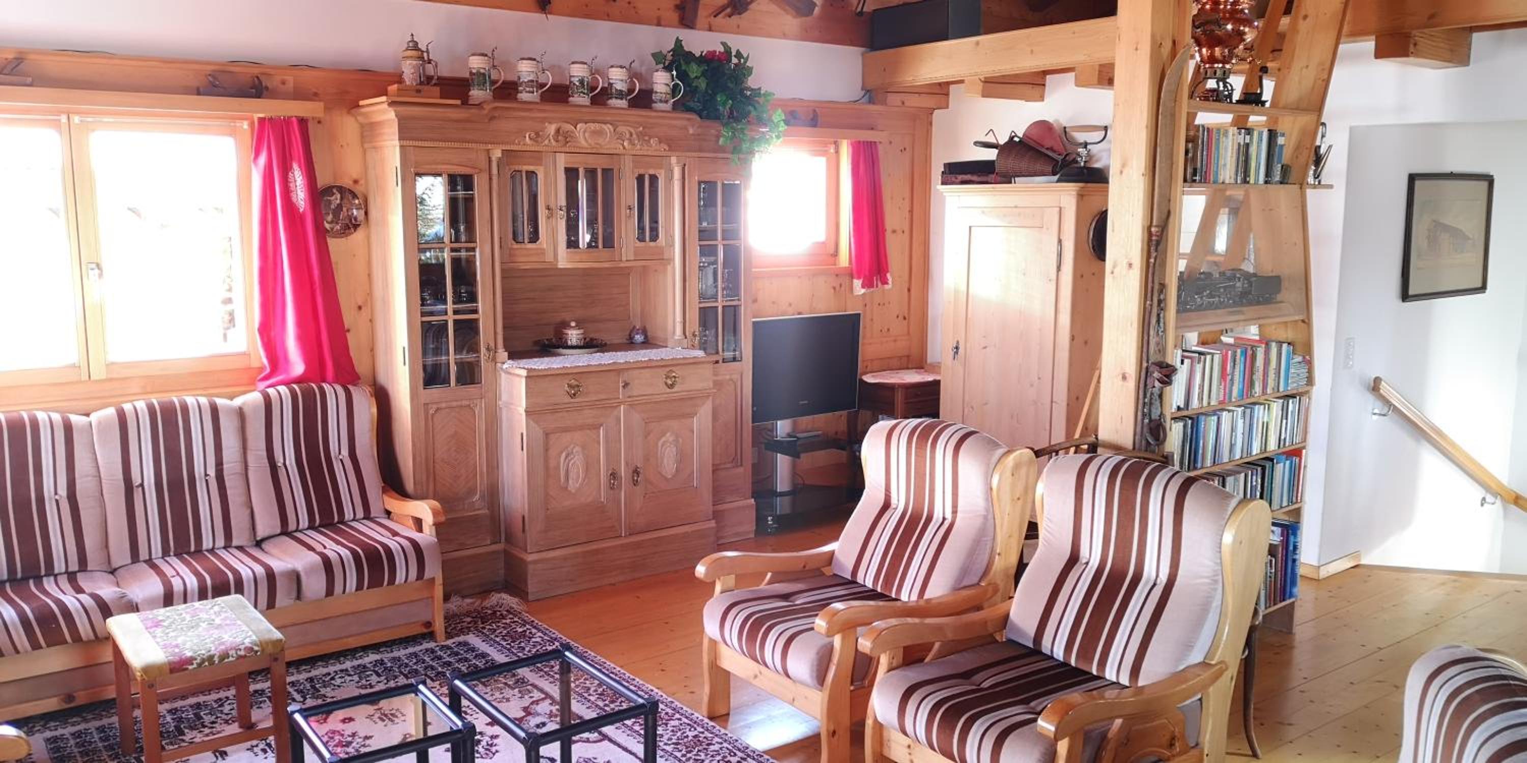 grosses Ferienhaus mit Sauna im Skigeb. Obersaxen